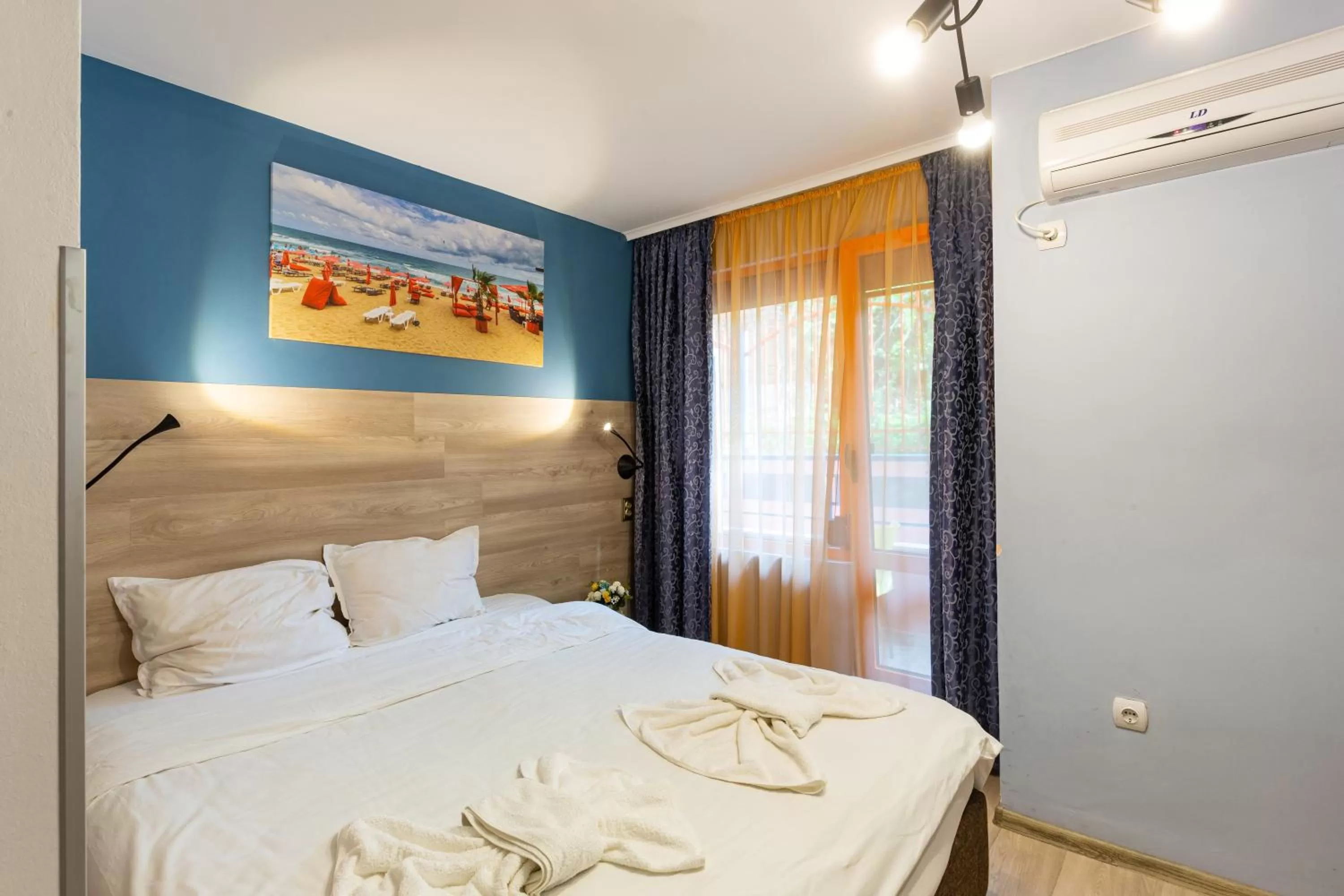 Bed in Family Hotel Jemelly