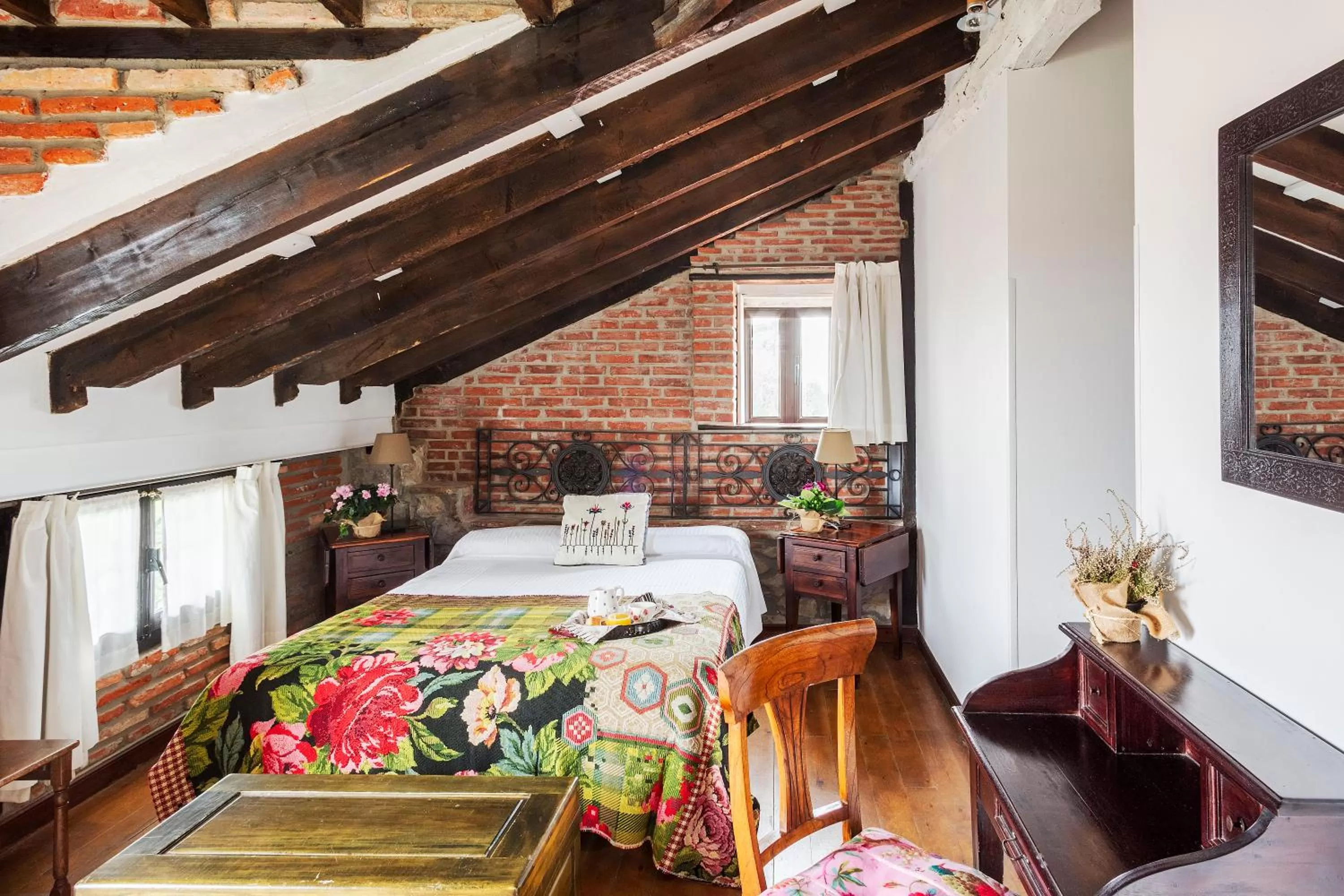 Photo of the whole room, Bed in Posada Santa Ana