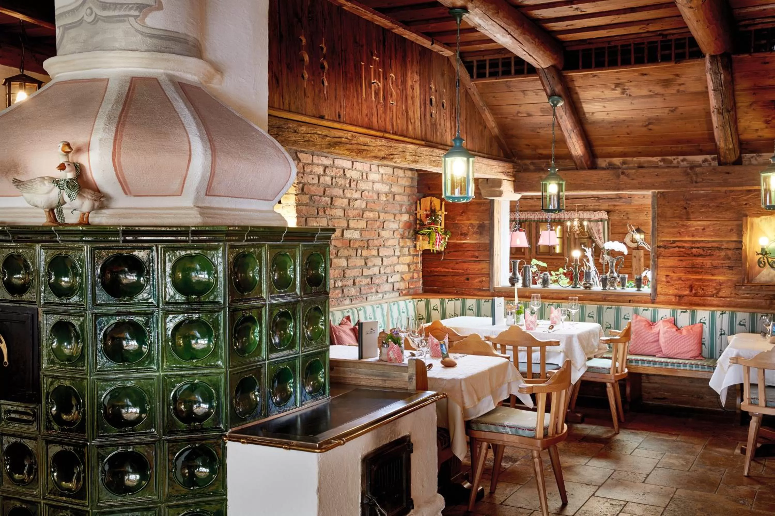 Restaurant/places to eat in Berghotel Hauserbauer