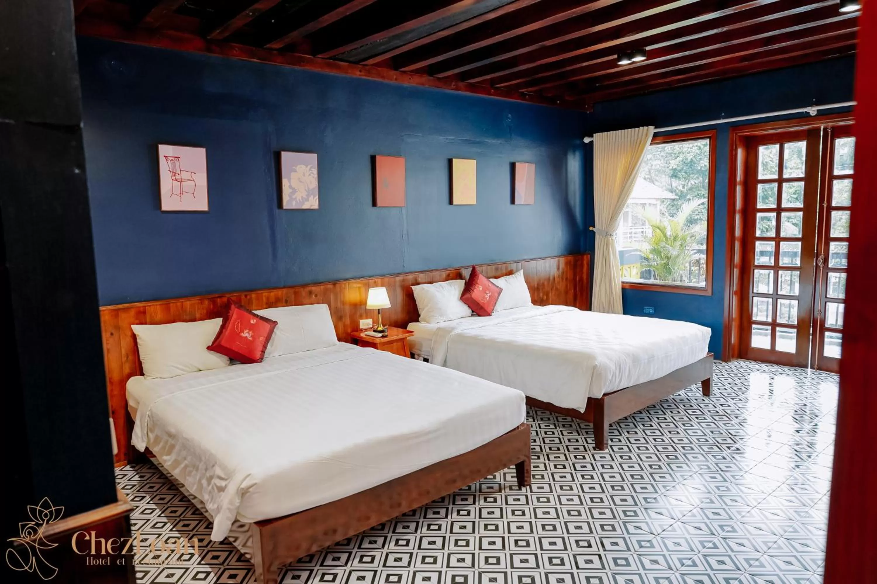 Bed in Chez Loan Hotel