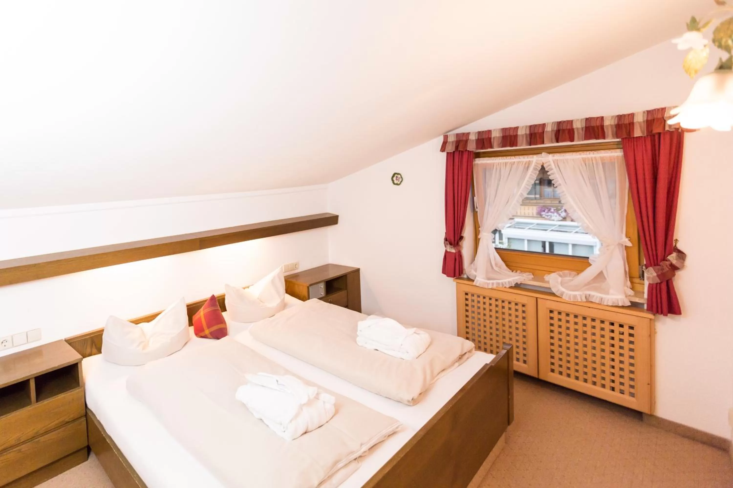 Bedroom, Bed in Hotel Sonnleiten