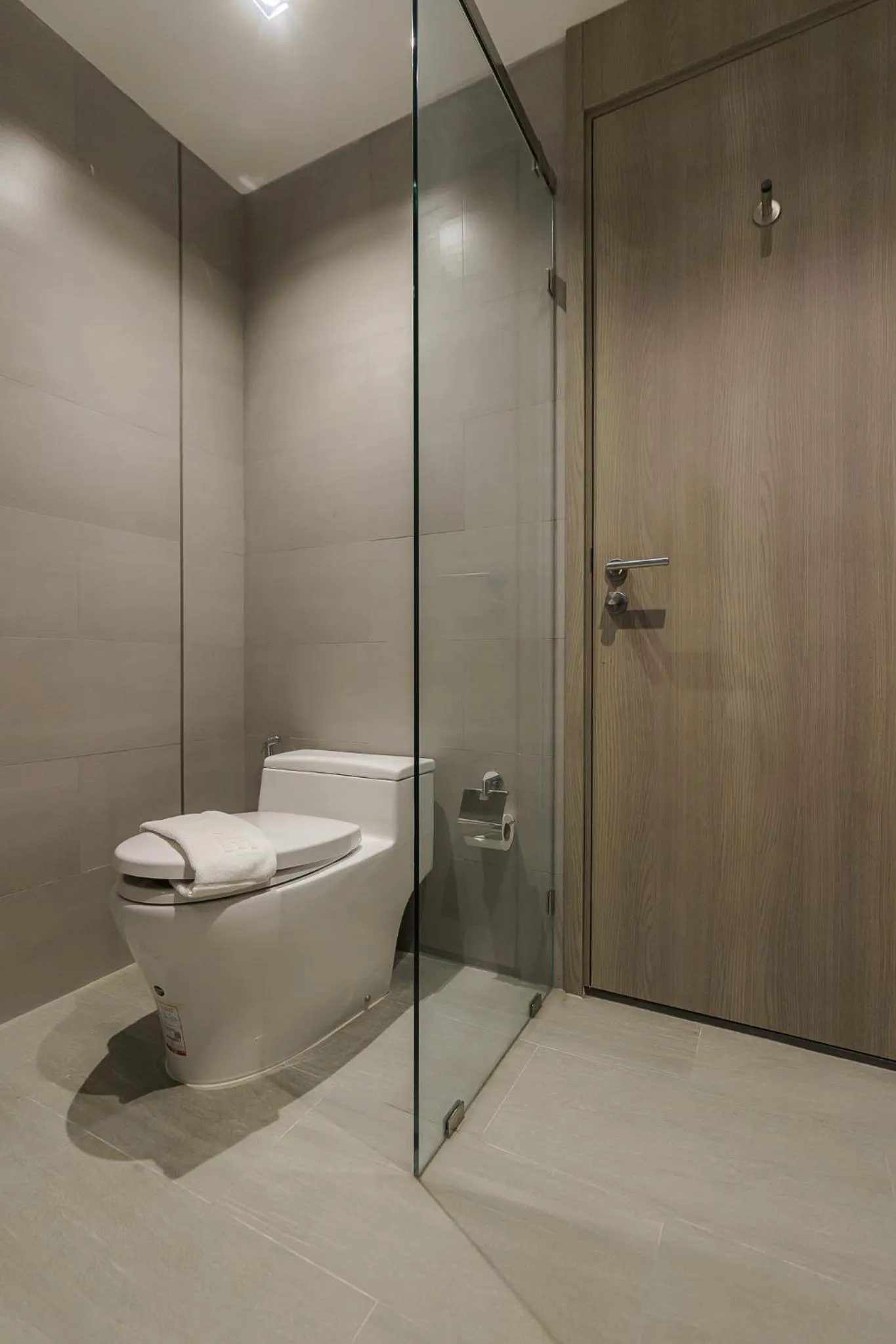 Toilet in Fifth Pattaya Jomtien By Shiwalai Int