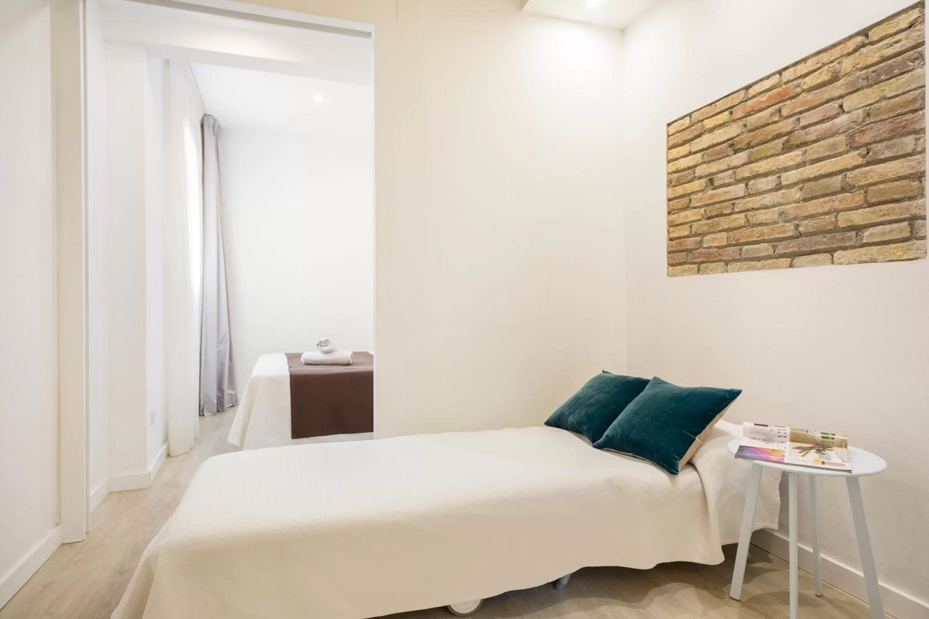 Living room, Bed in BcnStop Sagrada Familia