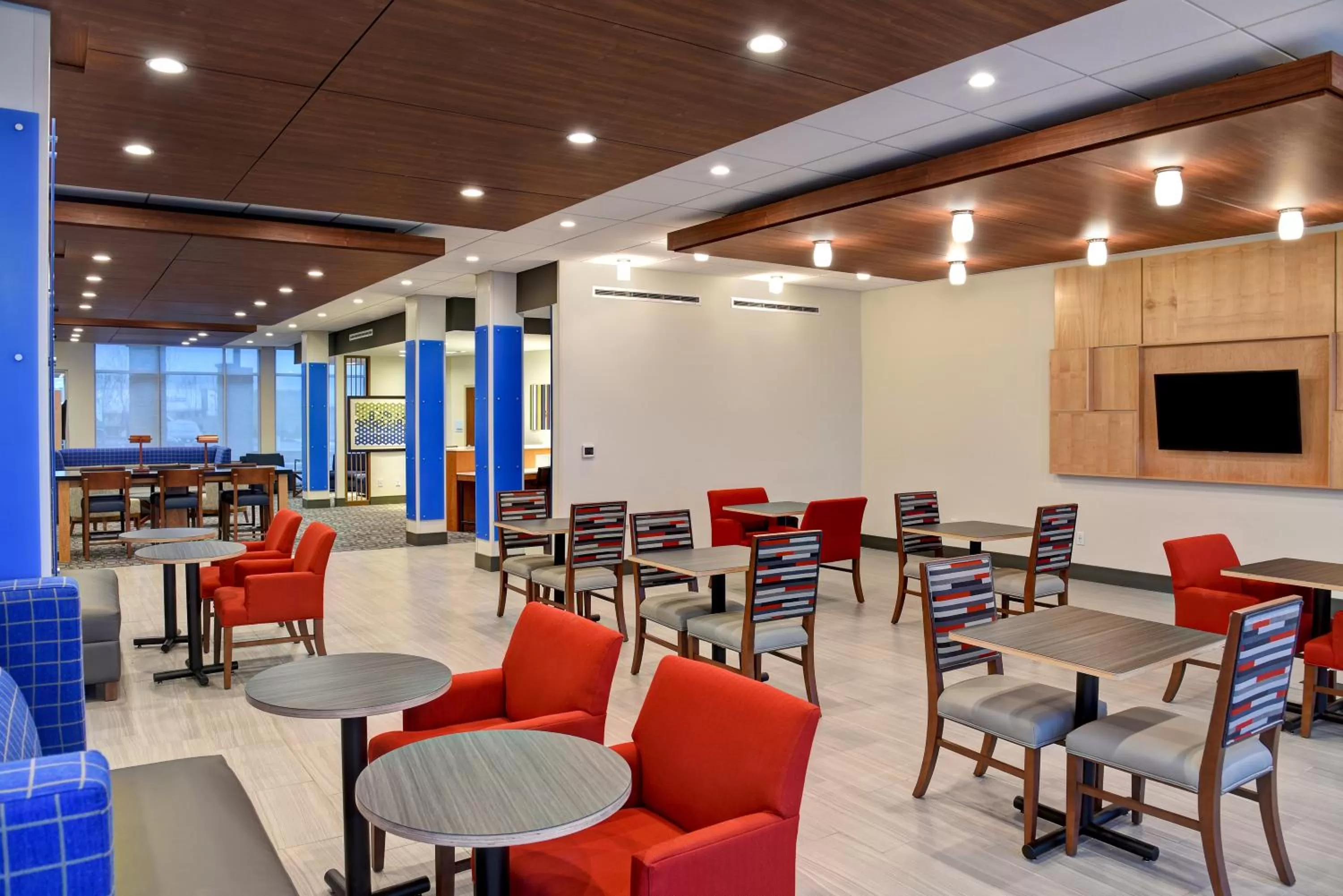 Lobby or reception in Holiday Inn Express & Suites - Ottawa by IHG