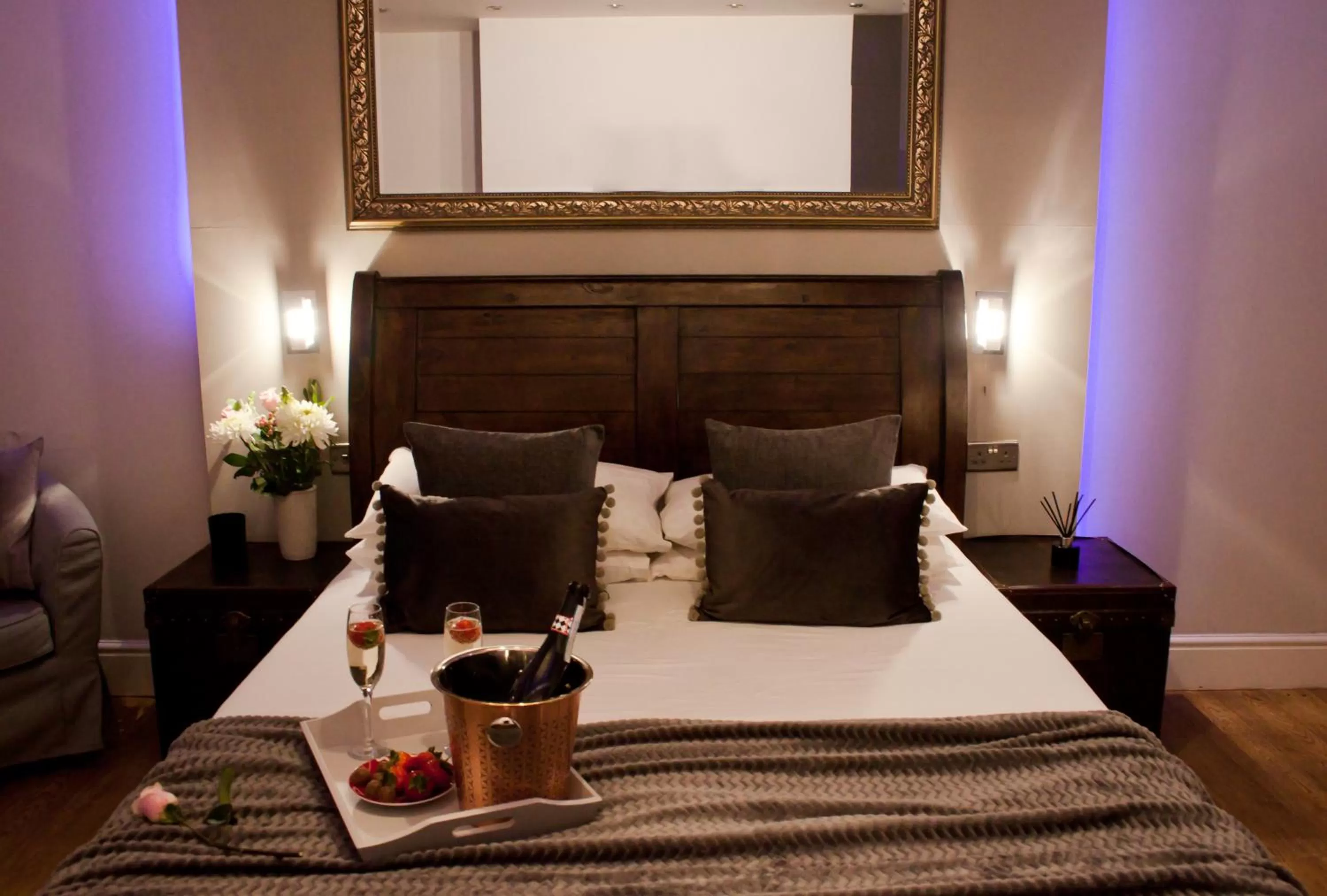 Bed in Goodramgate Apartments