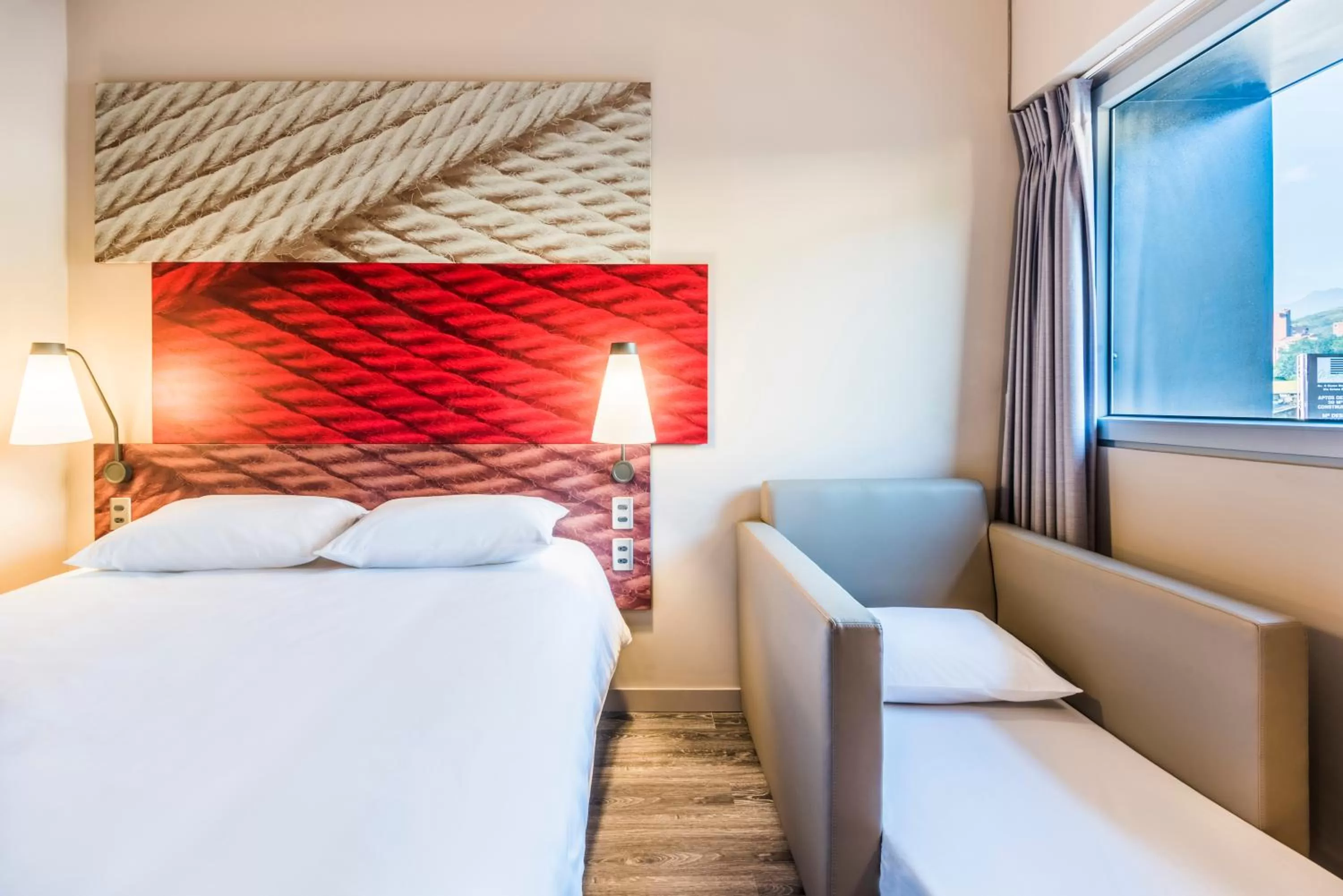 Bed in Hotel Ibis Cali Granada