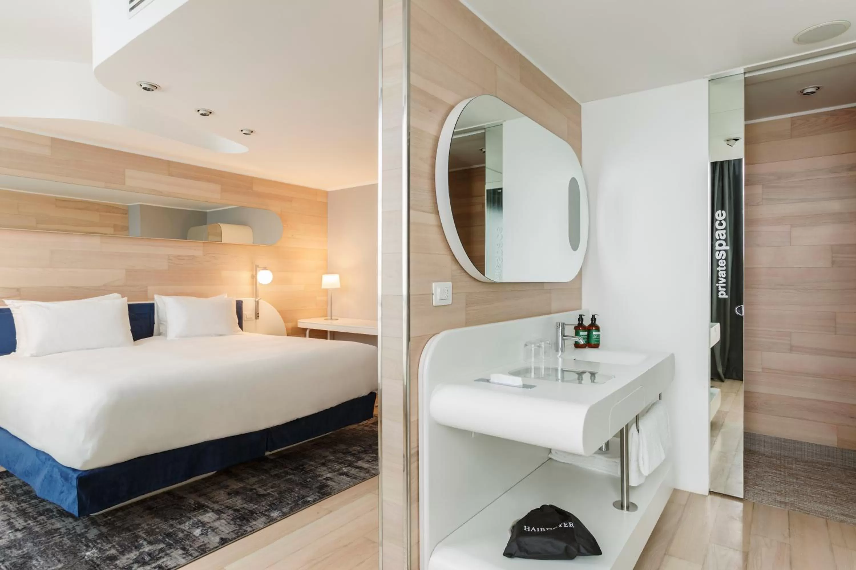 Bathroom, Bed in voco Milan-Fiere by IHG