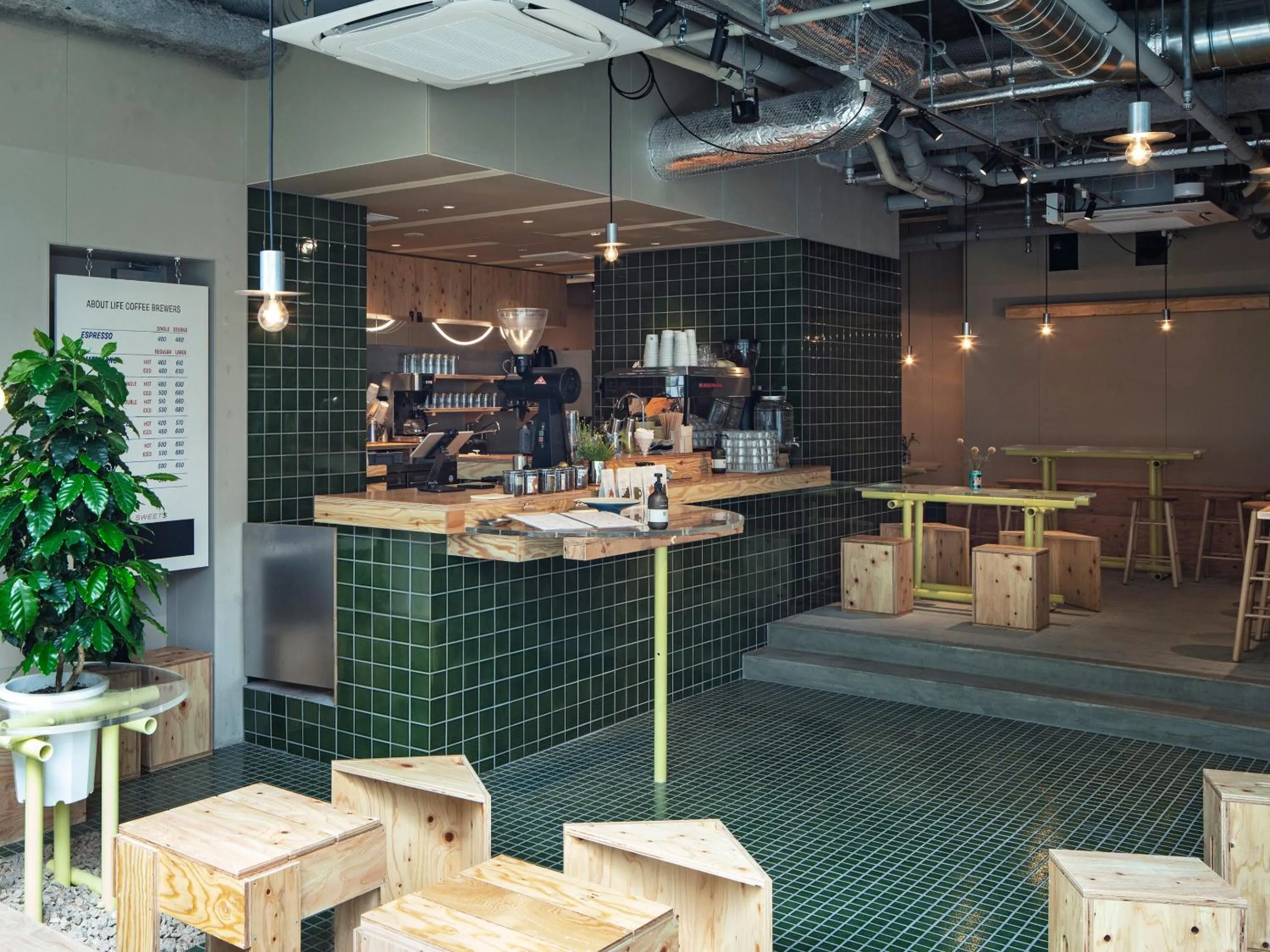 Restaurant/places to eat in all day place shibuya