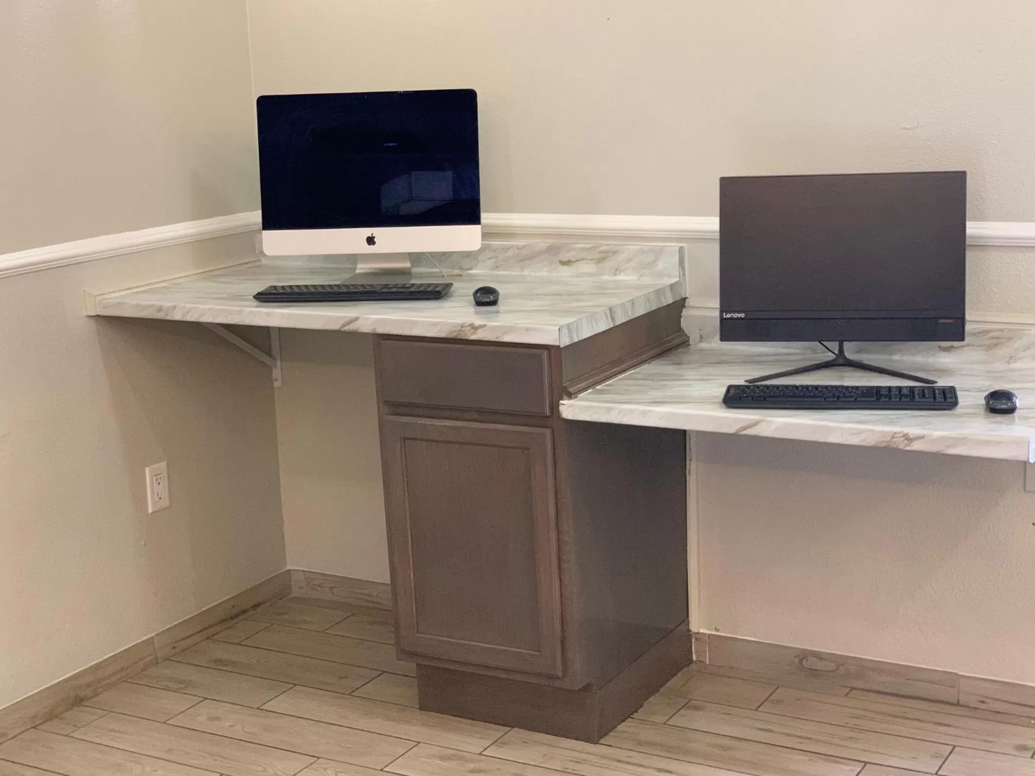 Business facilities in La Quinta by Wyndham Gallup