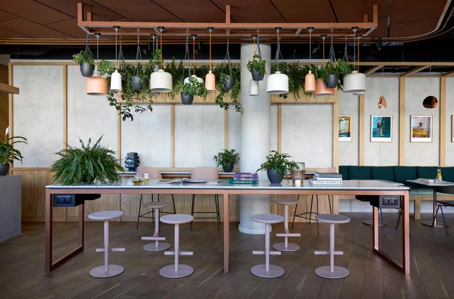 Restaurant/places to eat in PURO Łódź Centrum