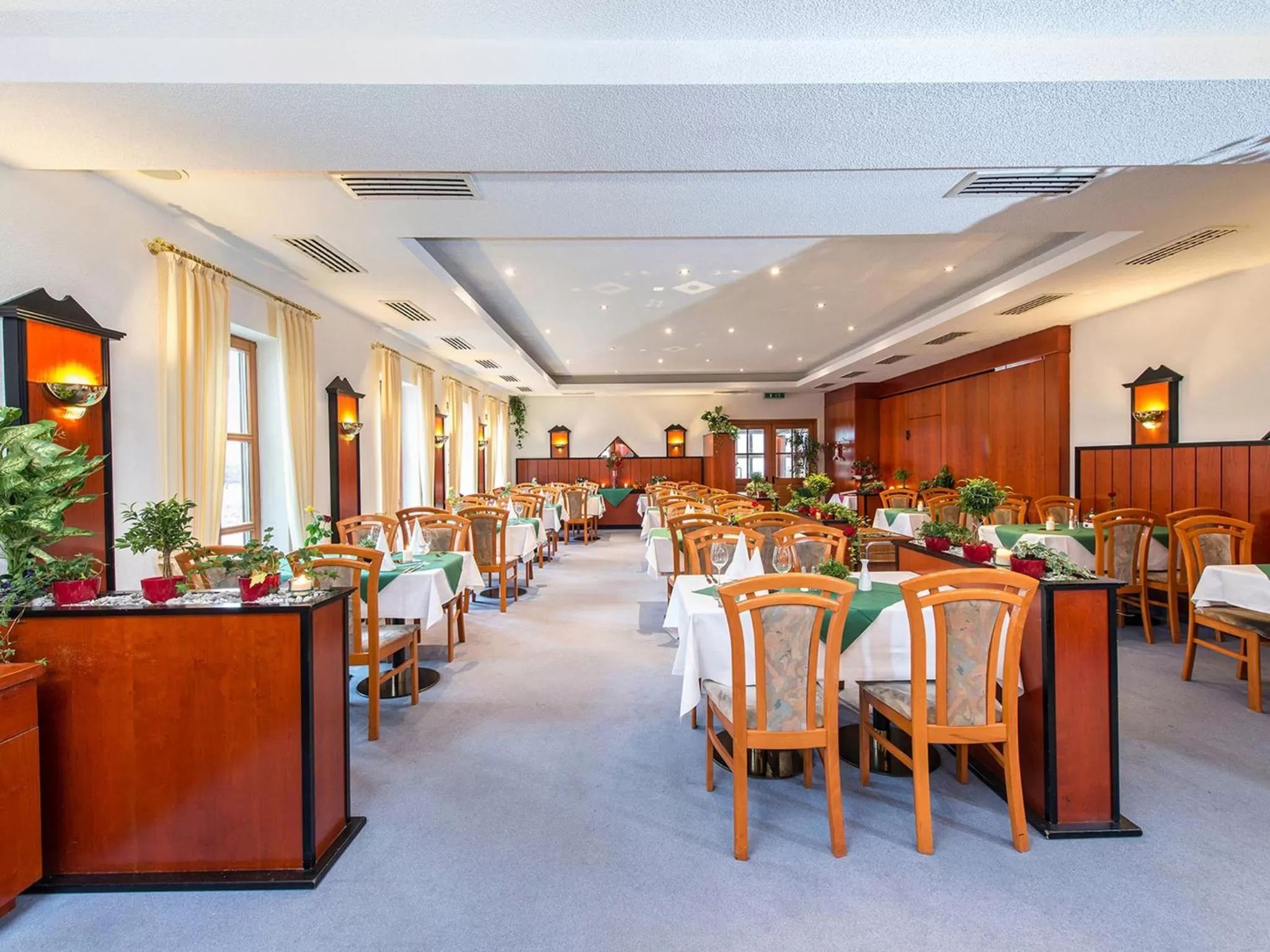 Restaurant/Places to Eat in Prisma Hotel Rhönblick