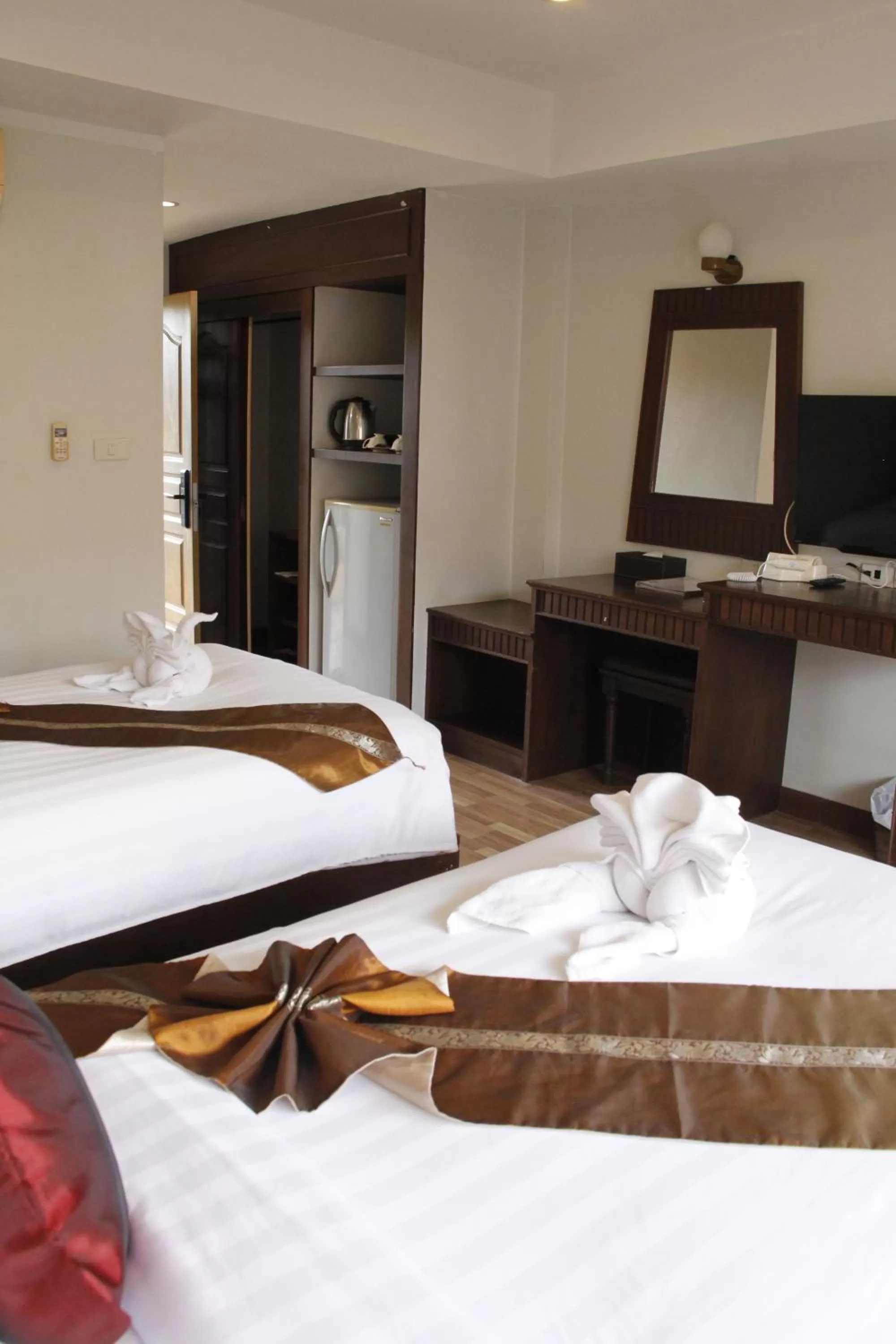 Bed in Luckswan Resort Chiang Rai - SHA Extra Plus