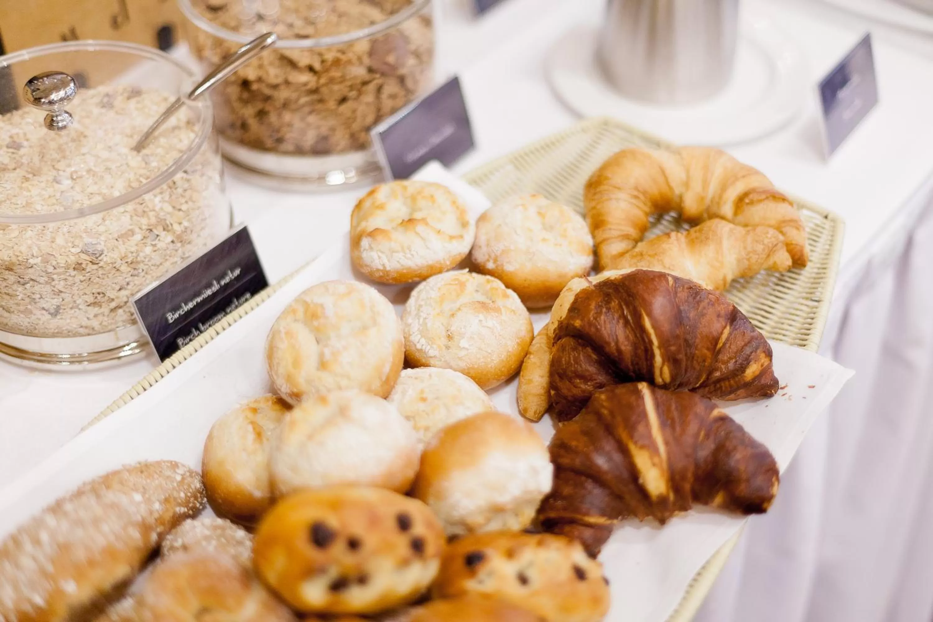 Buffet breakfast, Food in Hotel Basel - Da wohnen, wo Basel lebt!