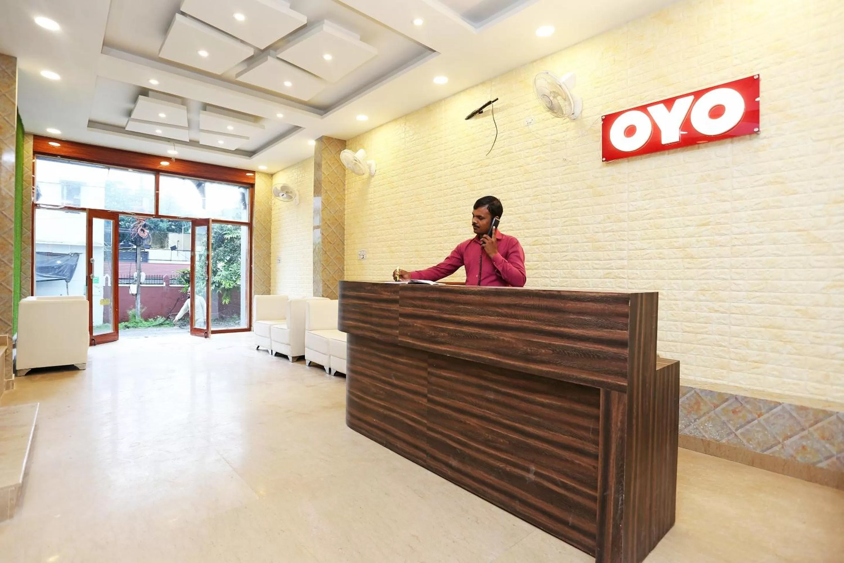 Lobby or reception, Lobby/Reception in Super OYO Capital O Hotel Rosewood Inn