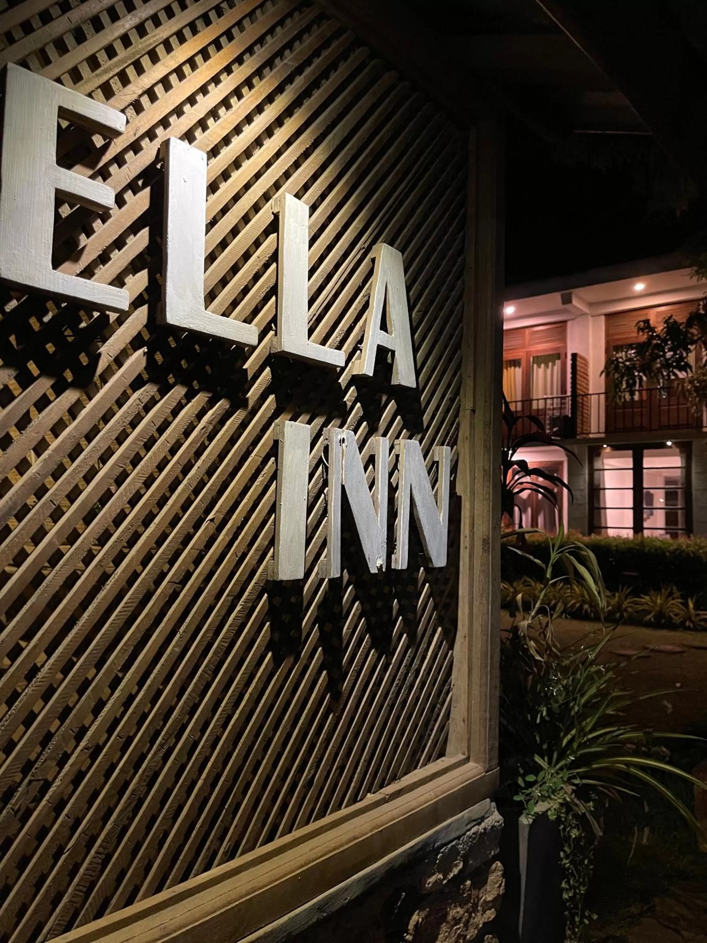 Ella Inn Hotel