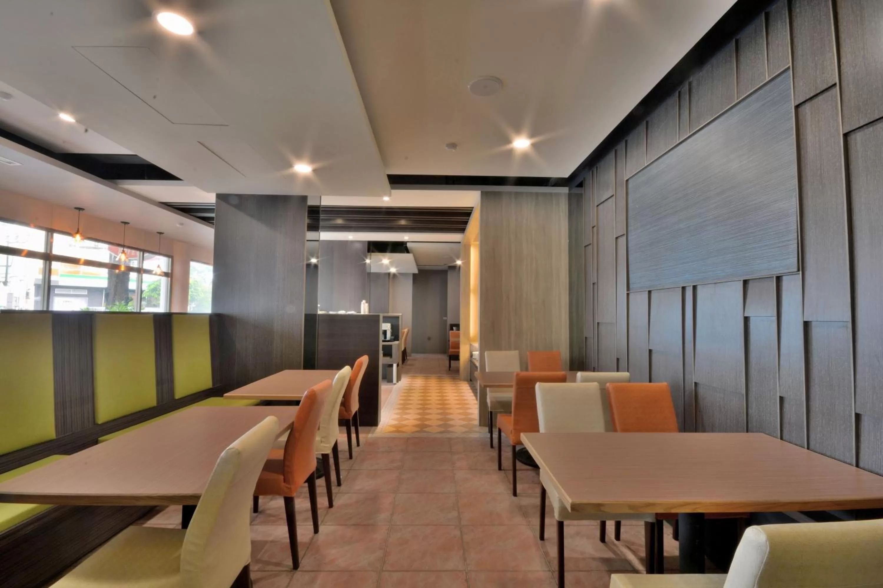 Restaurant/places to eat in 合樂商旅 He&Le