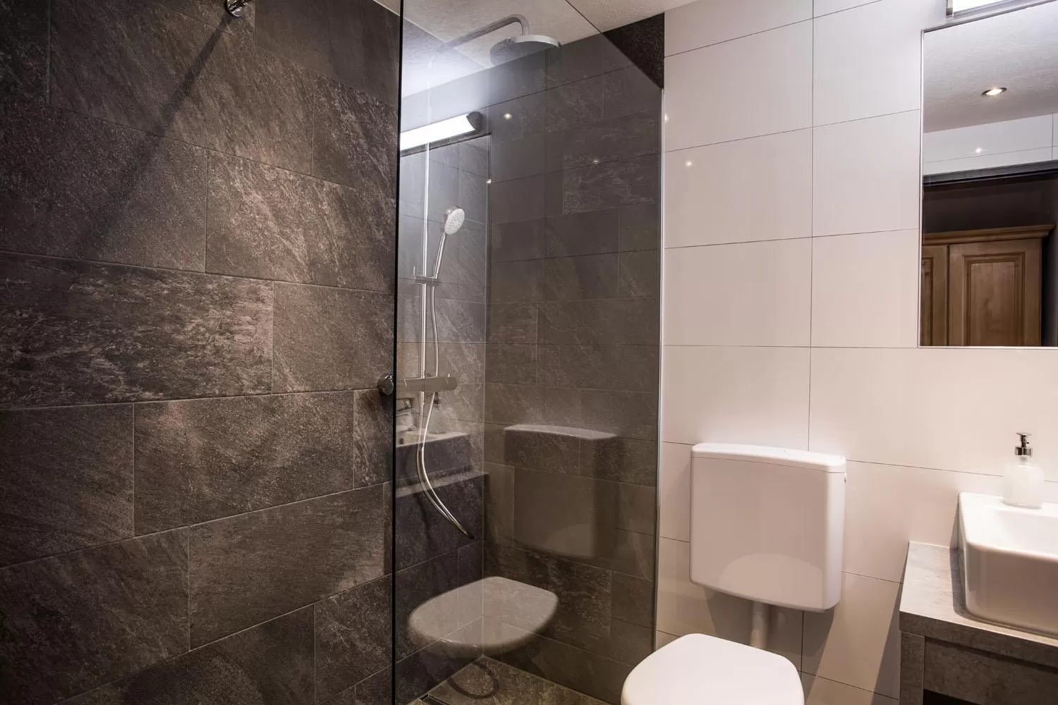 Bathroom in Hotel Johanna mitten im Ötztal