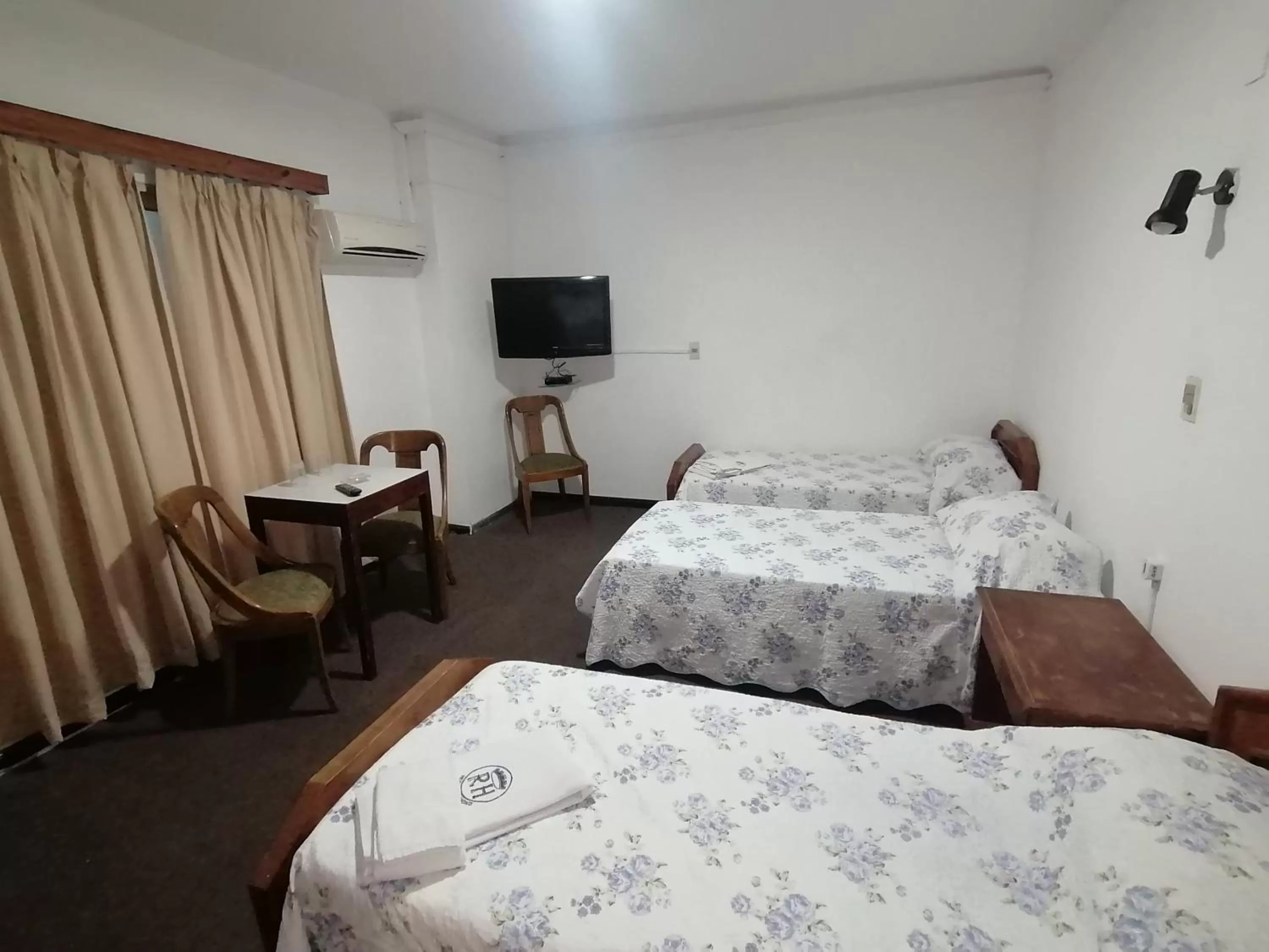 Bedroom, Bed in Hotel Richmond