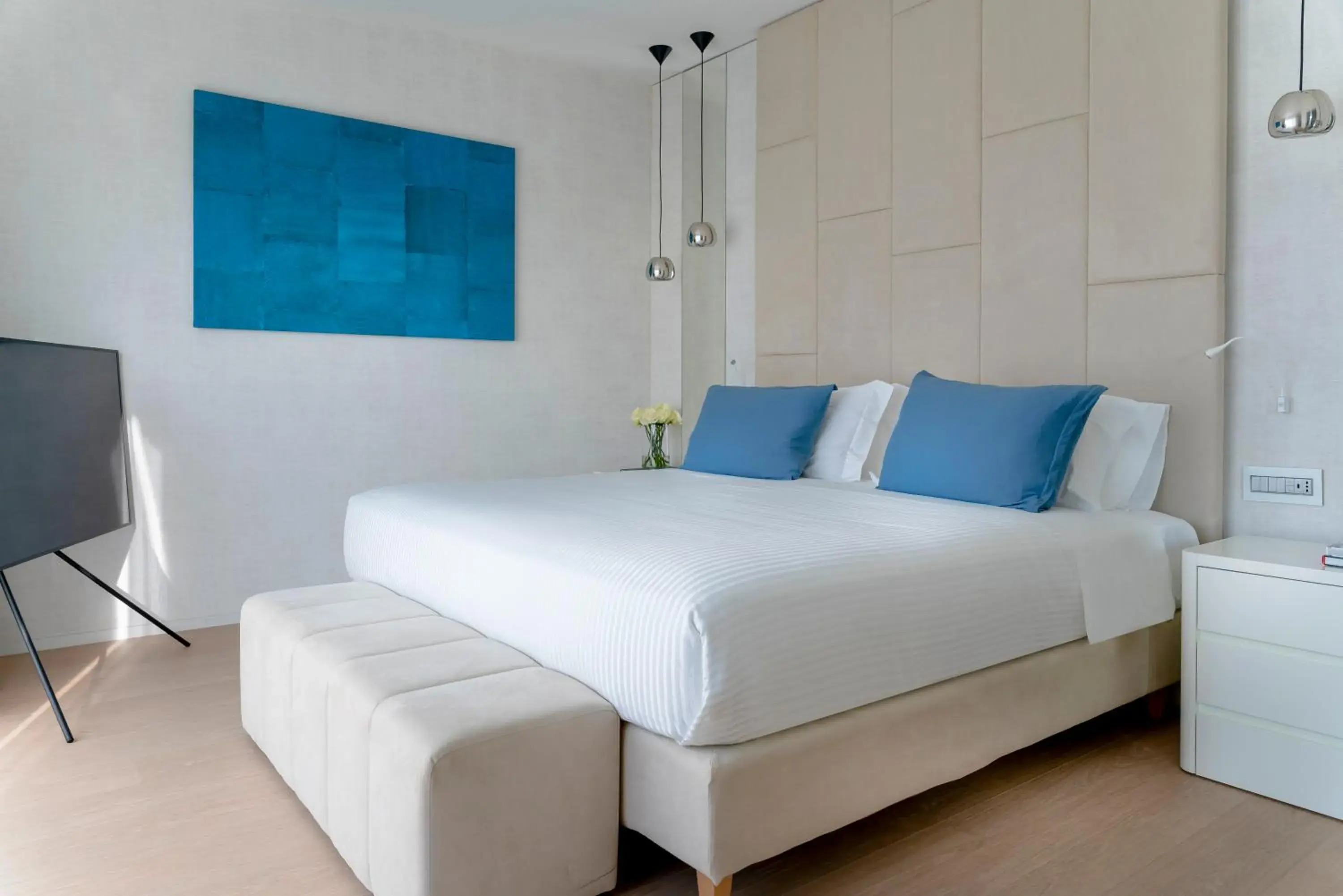 Deluxe Queen Suite in Atlantic Hotel & SPA Deluxe Queen Suite in Atlantic Hotel & SPA