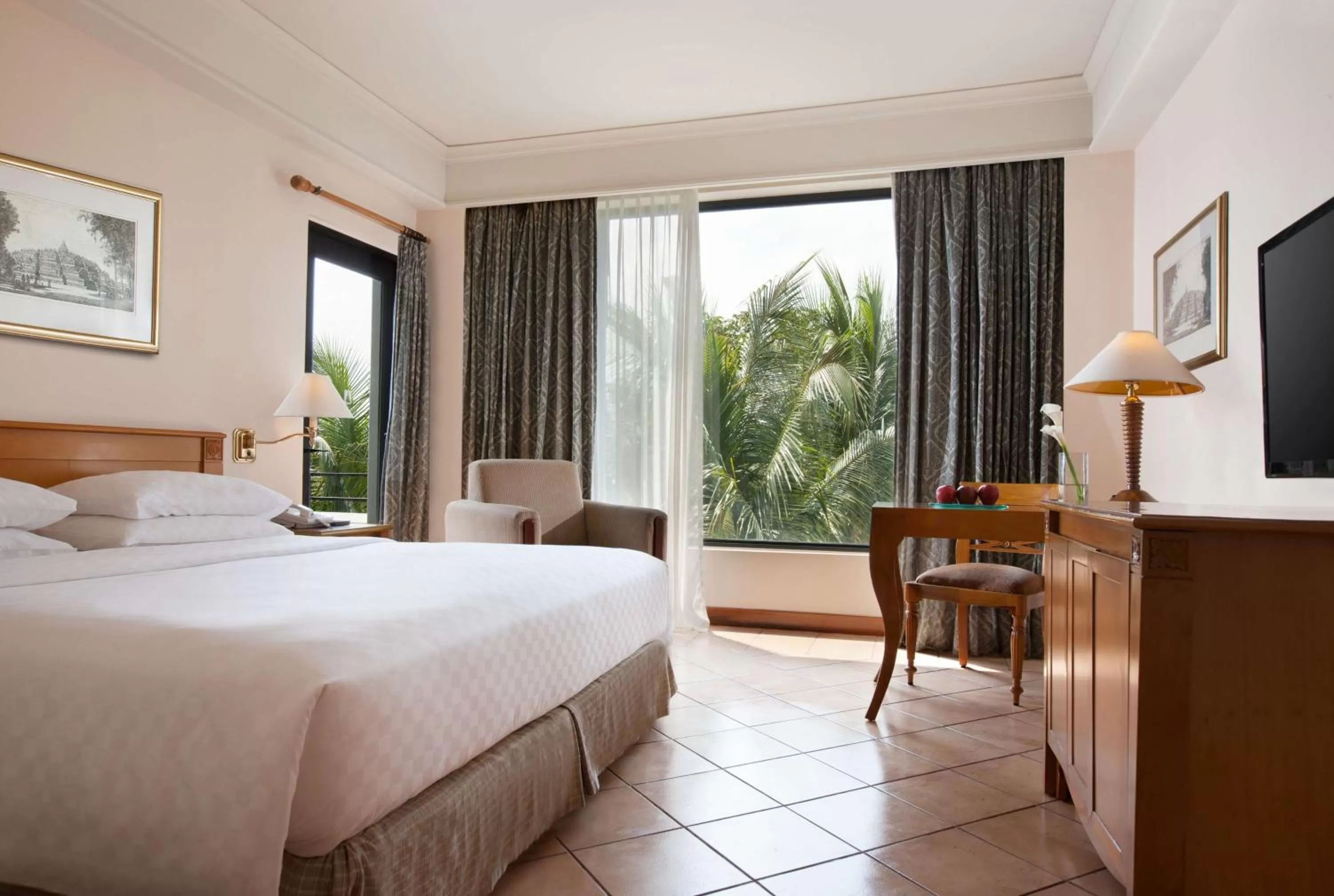 Photo of the whole room, Bed in Hyatt Regency Yogyakarta