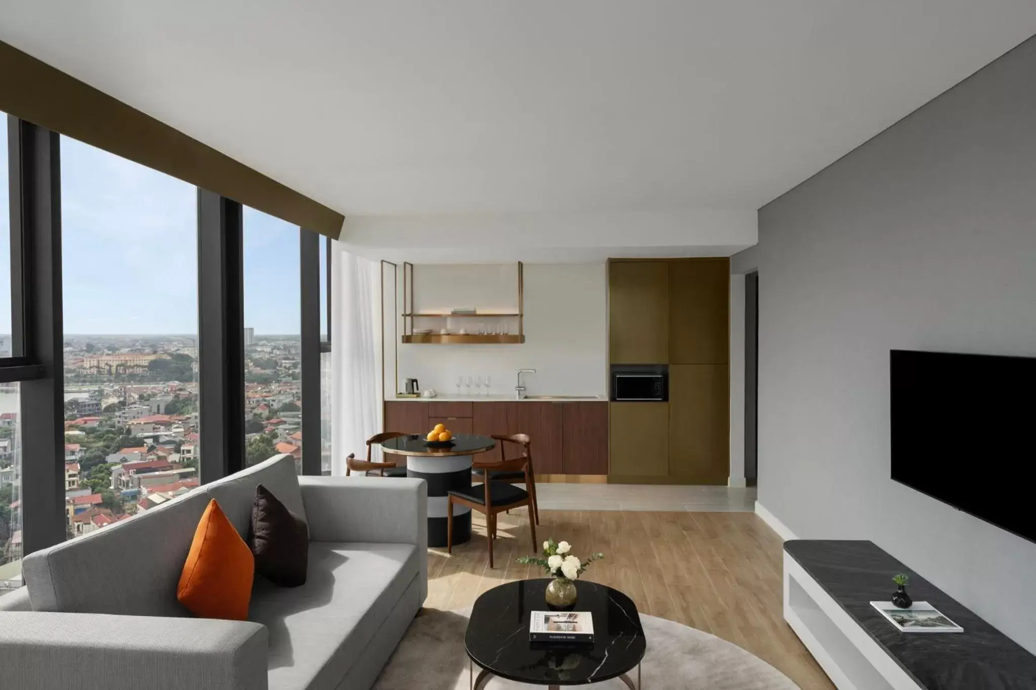 One-Bedroom King Suite with Mountain View in Crowne Plaza Vinh Yen City Centre by IHG One-Bedroom King Suite with Mountain View in Crowne Plaza Vinh Yen City Centre by IHG