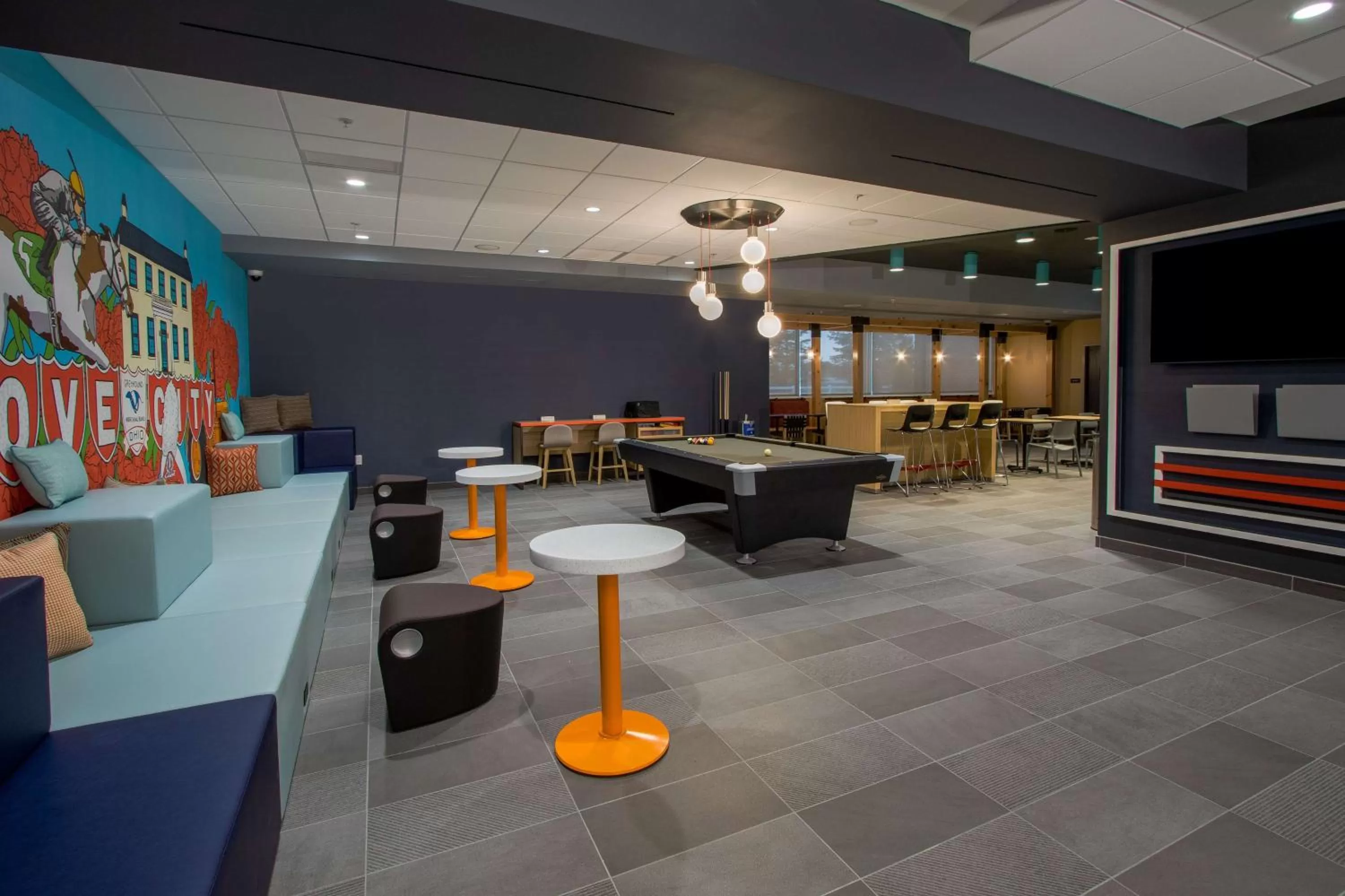 Lobby or reception in Tru By Hilton Grove City Columbus