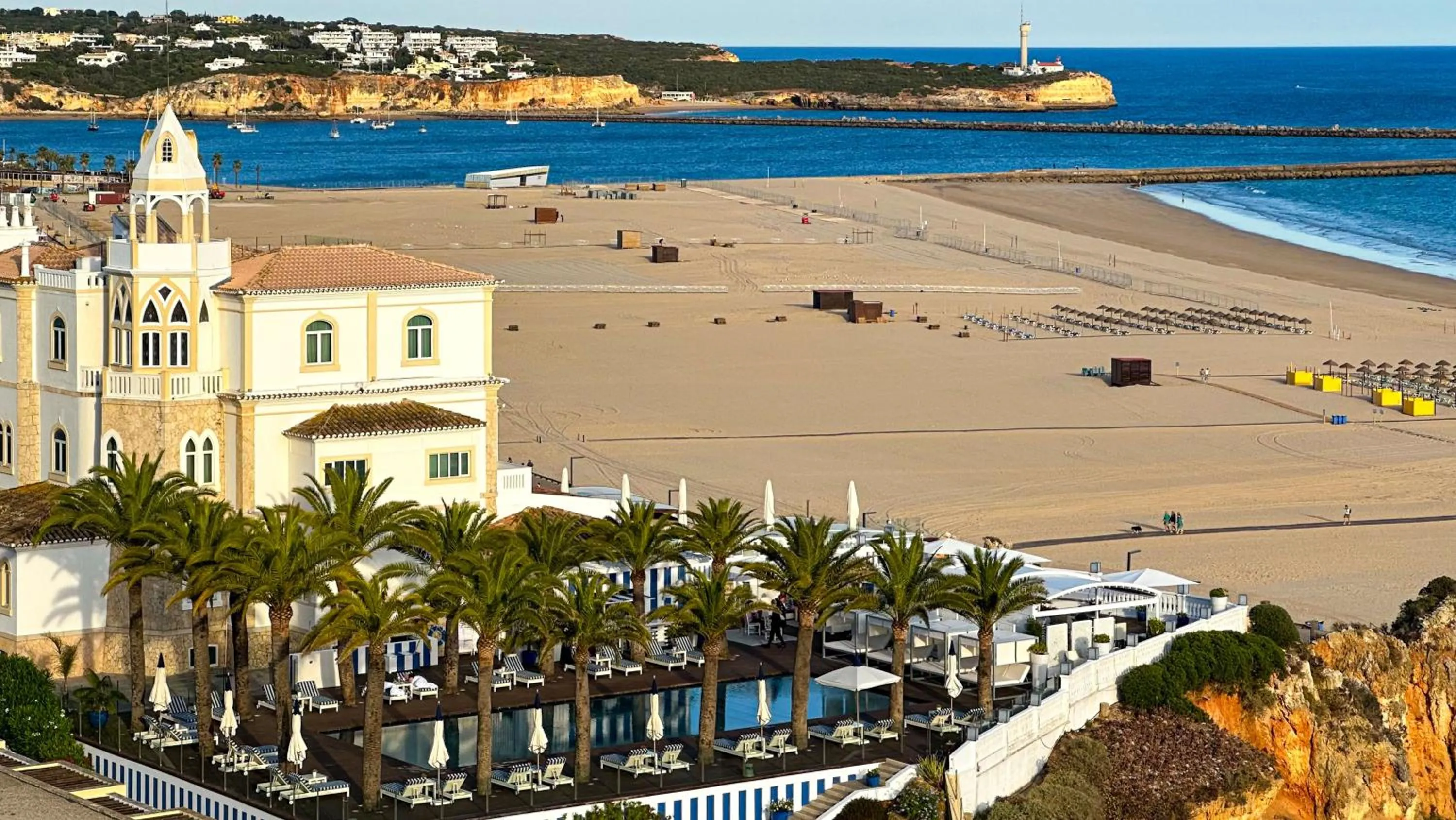 Beach in Hotel Avenida Praia