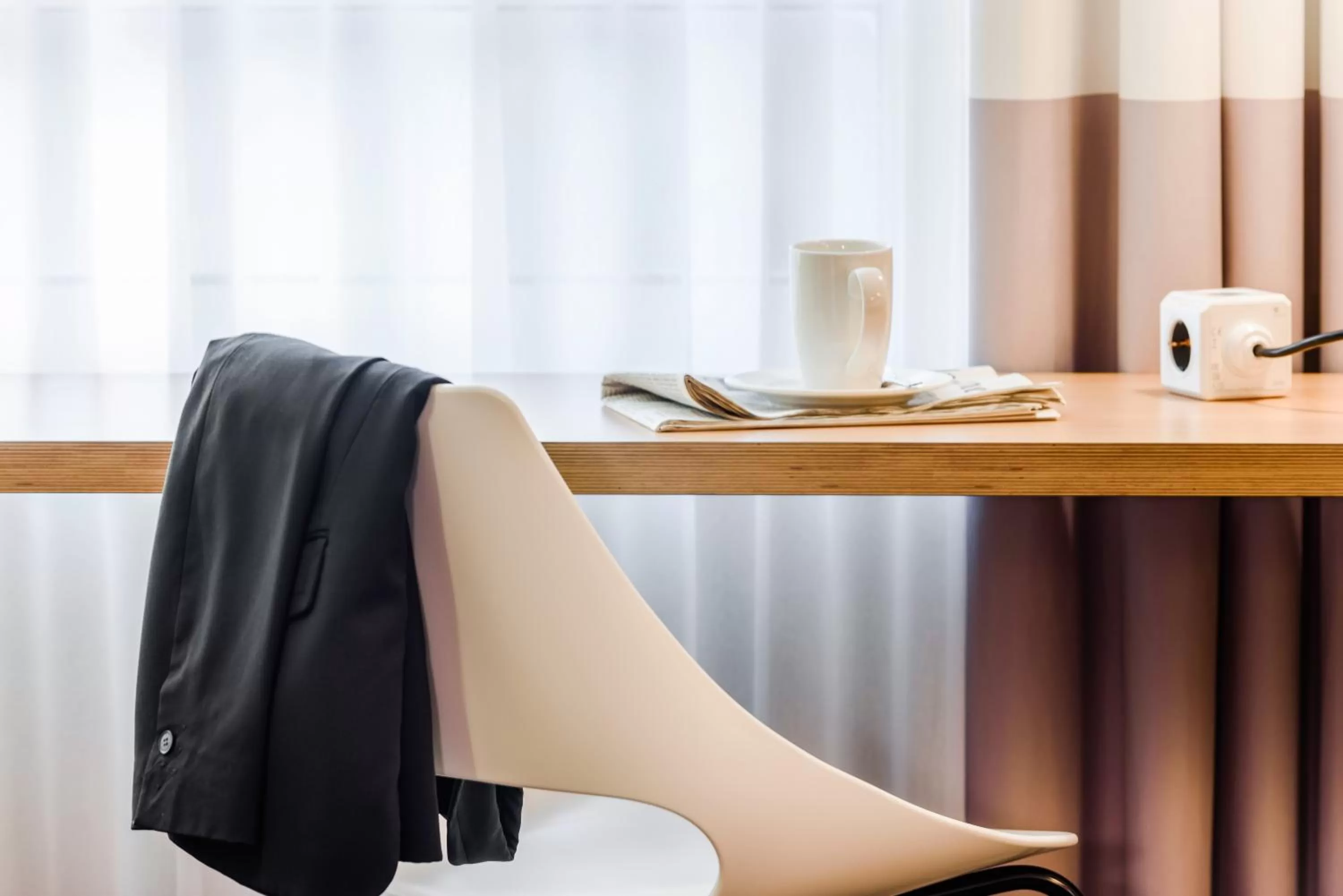 hair dresser in ibis London Stratford