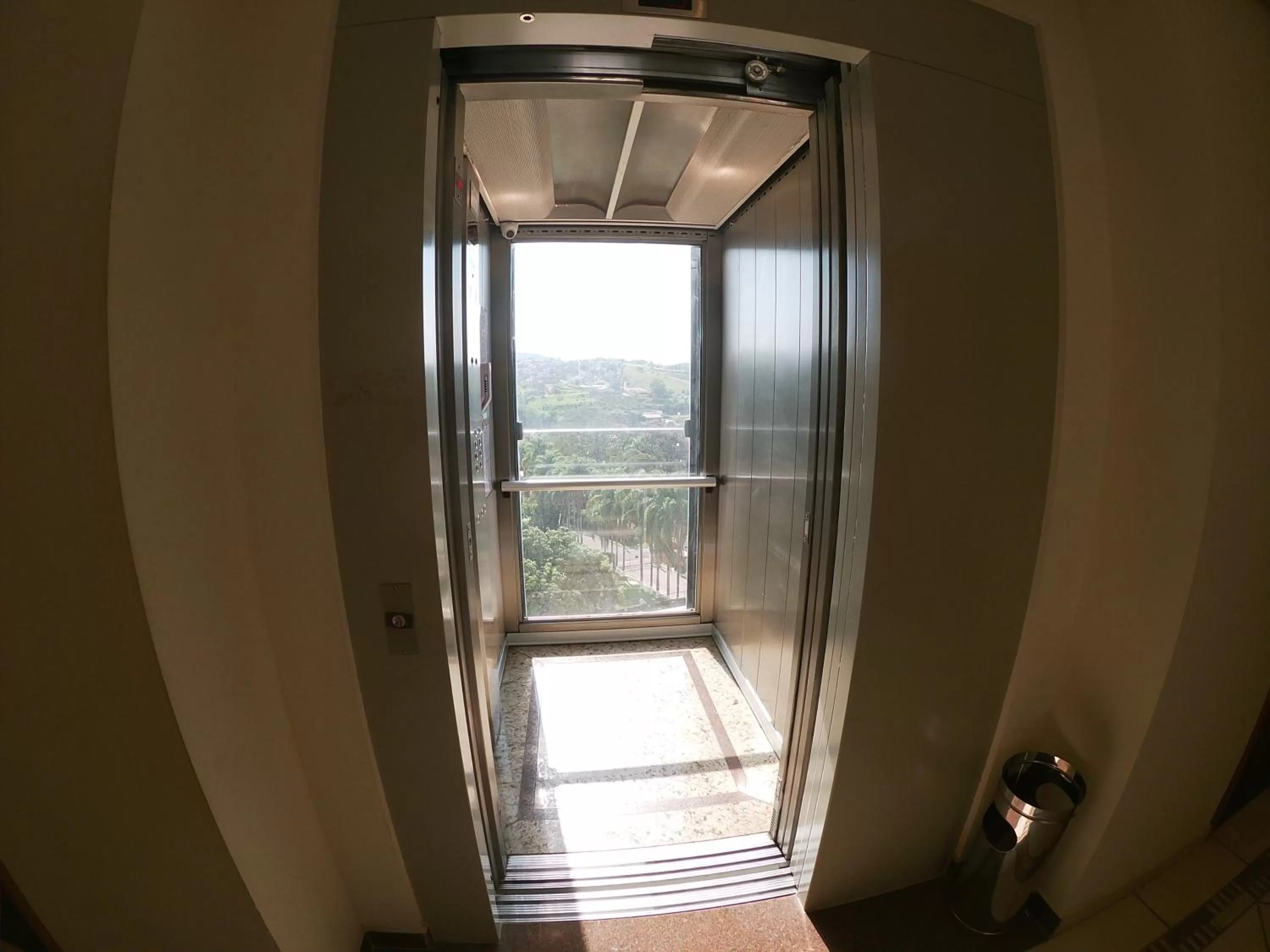 elevator in Condomínio Flat Piemonte