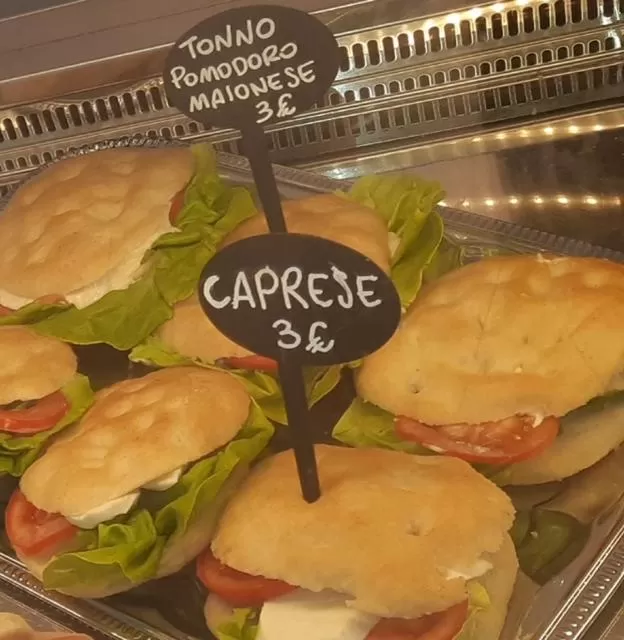 Hotel Caffè Verdi - 24 hours Reception