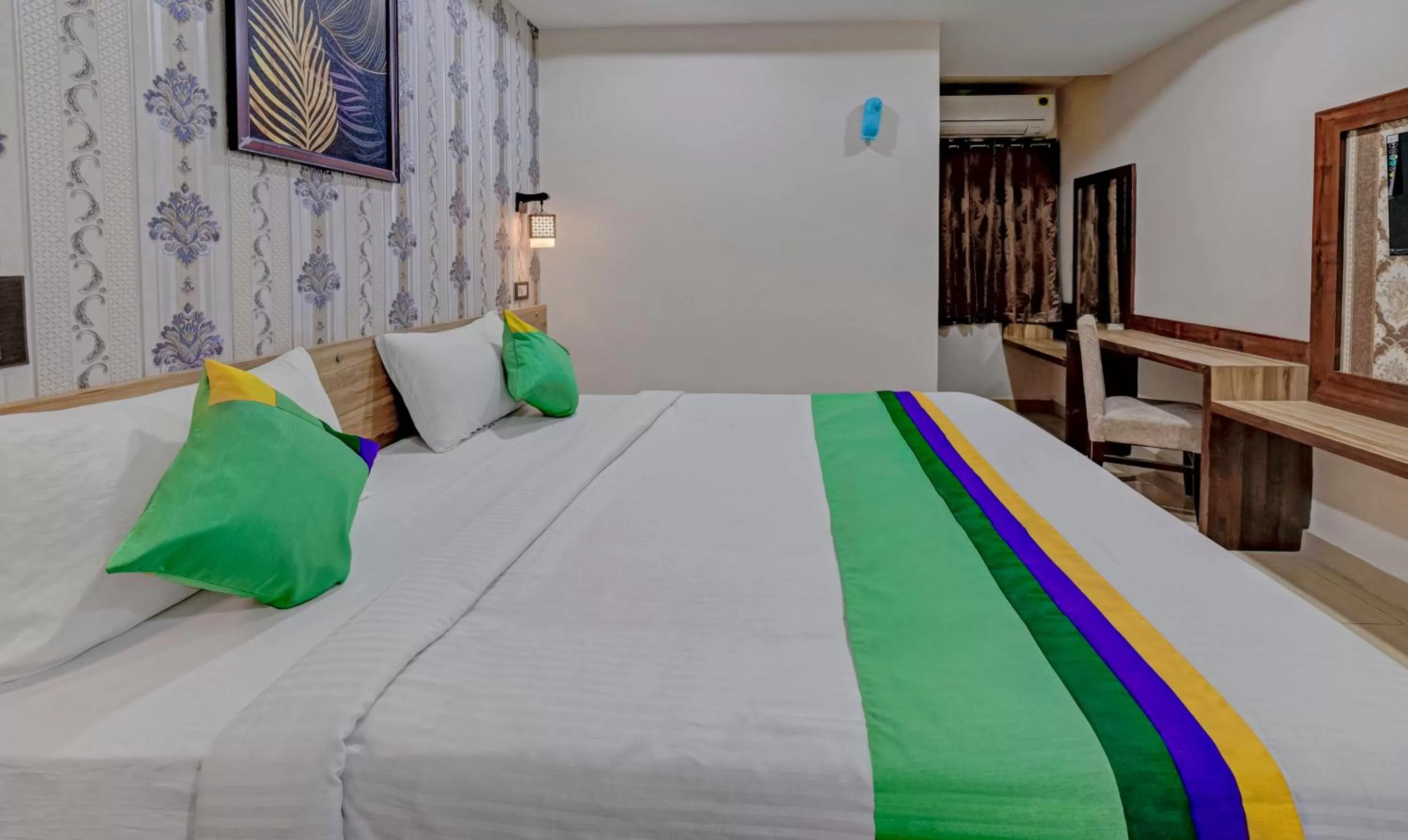 Bedroom, Bed in Treebo Seven Inn