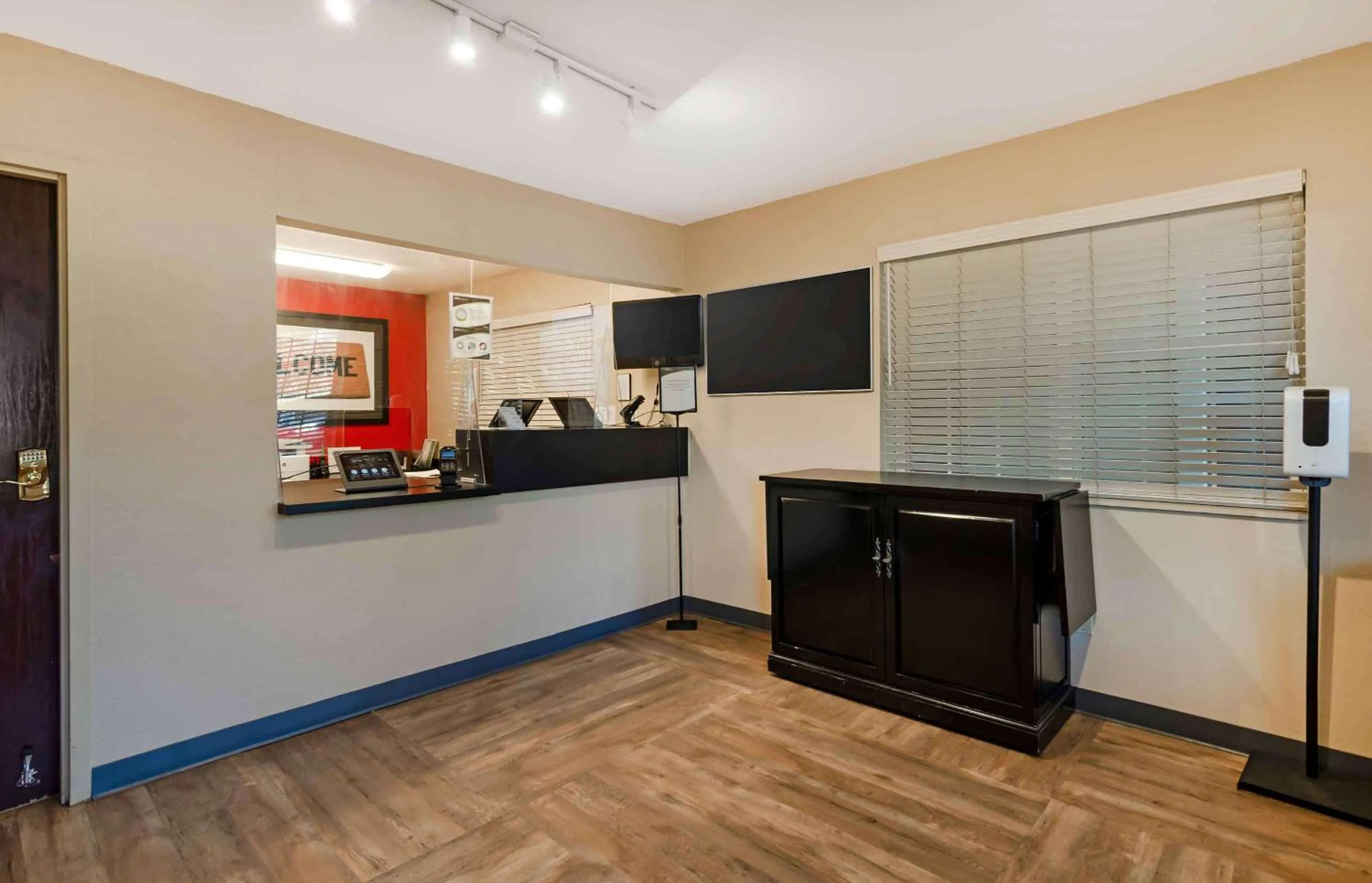 Lobby or reception in Extended Stay America Select Suites - Roanoke - Airport
