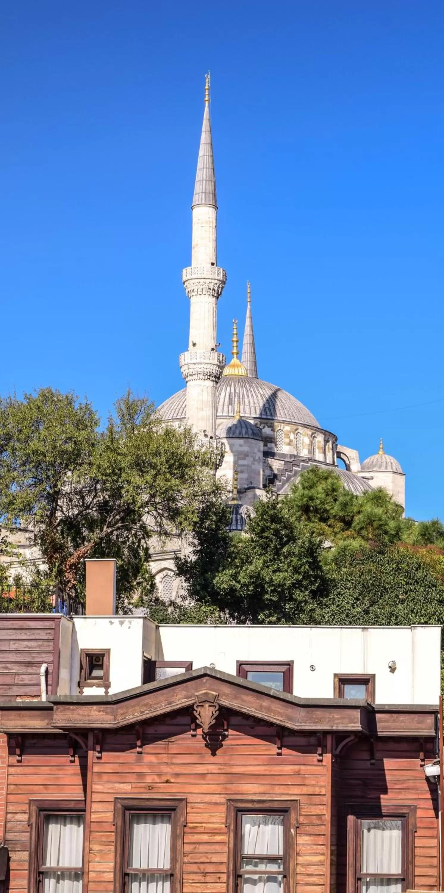 On site in Sphendon Hotel