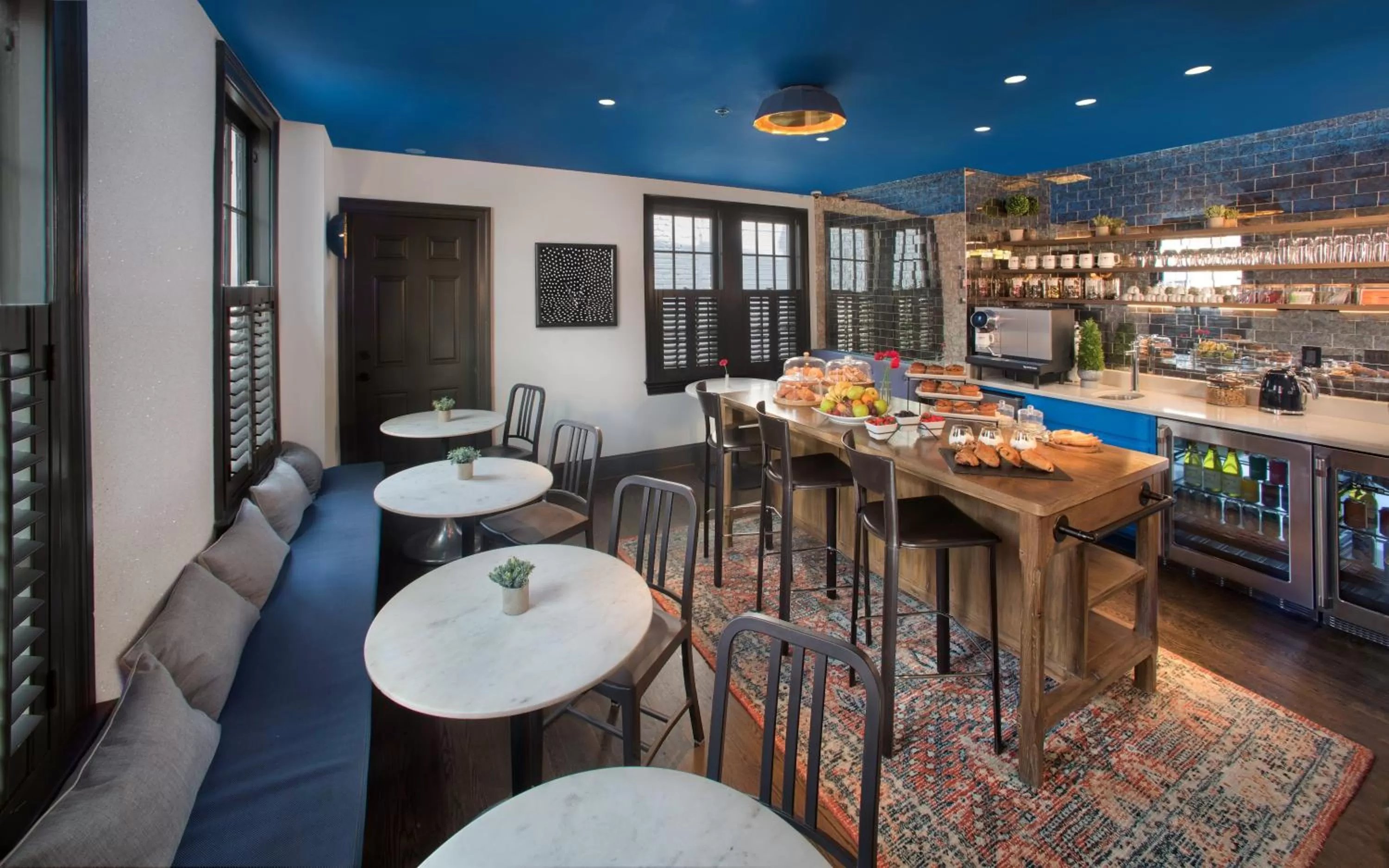 Breakfast in The Poppy Georgetown Guesthouse and Gardens