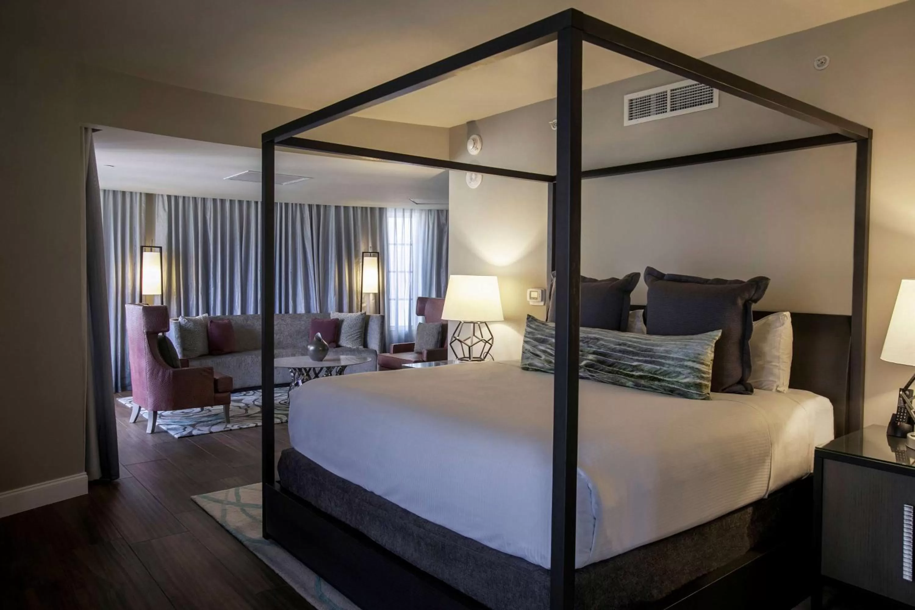 Photo of the whole room, Bed in Wyndham Grand Jupiter at Harbourside Place