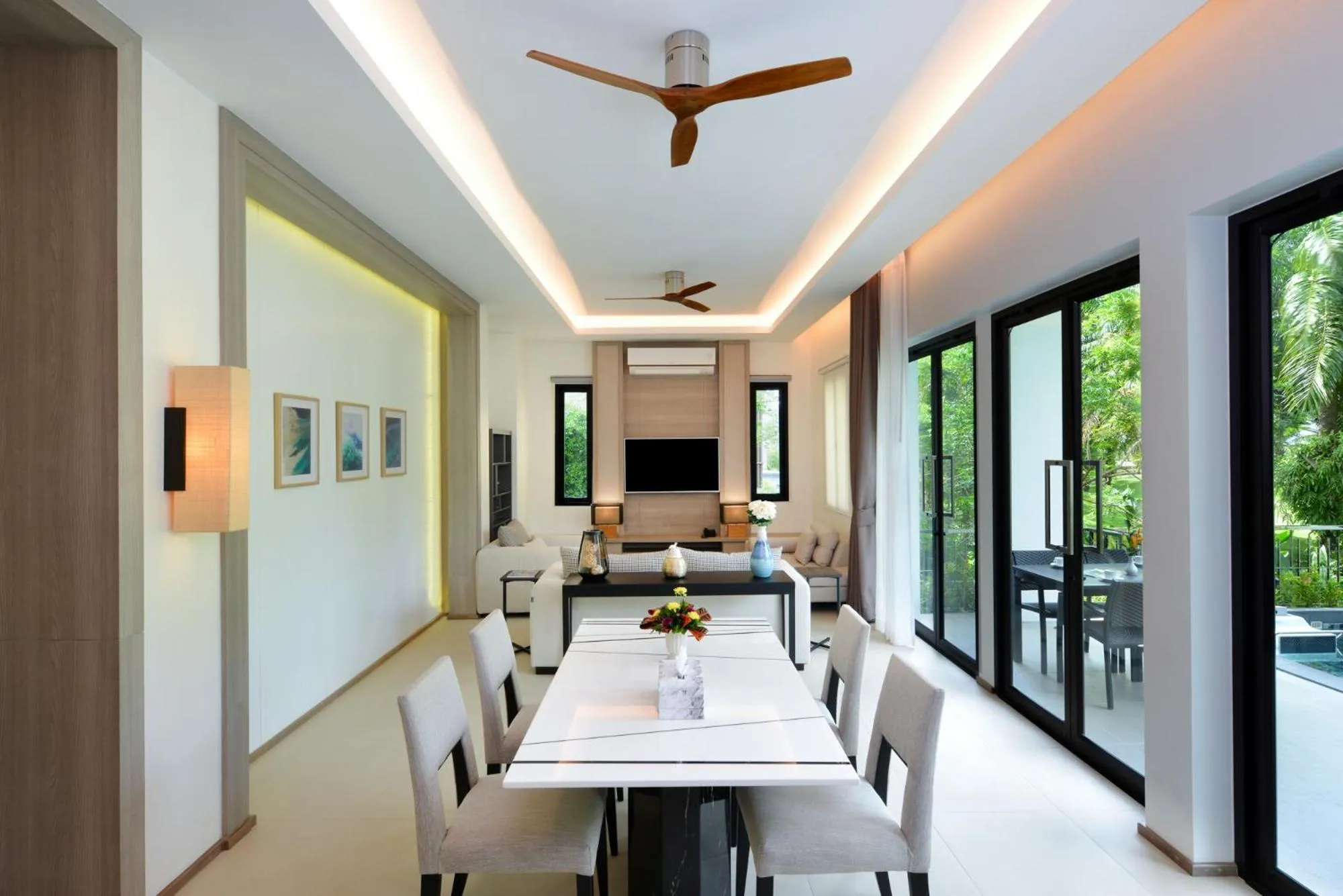 Seating area in Tinidee Golf Resort Phuket