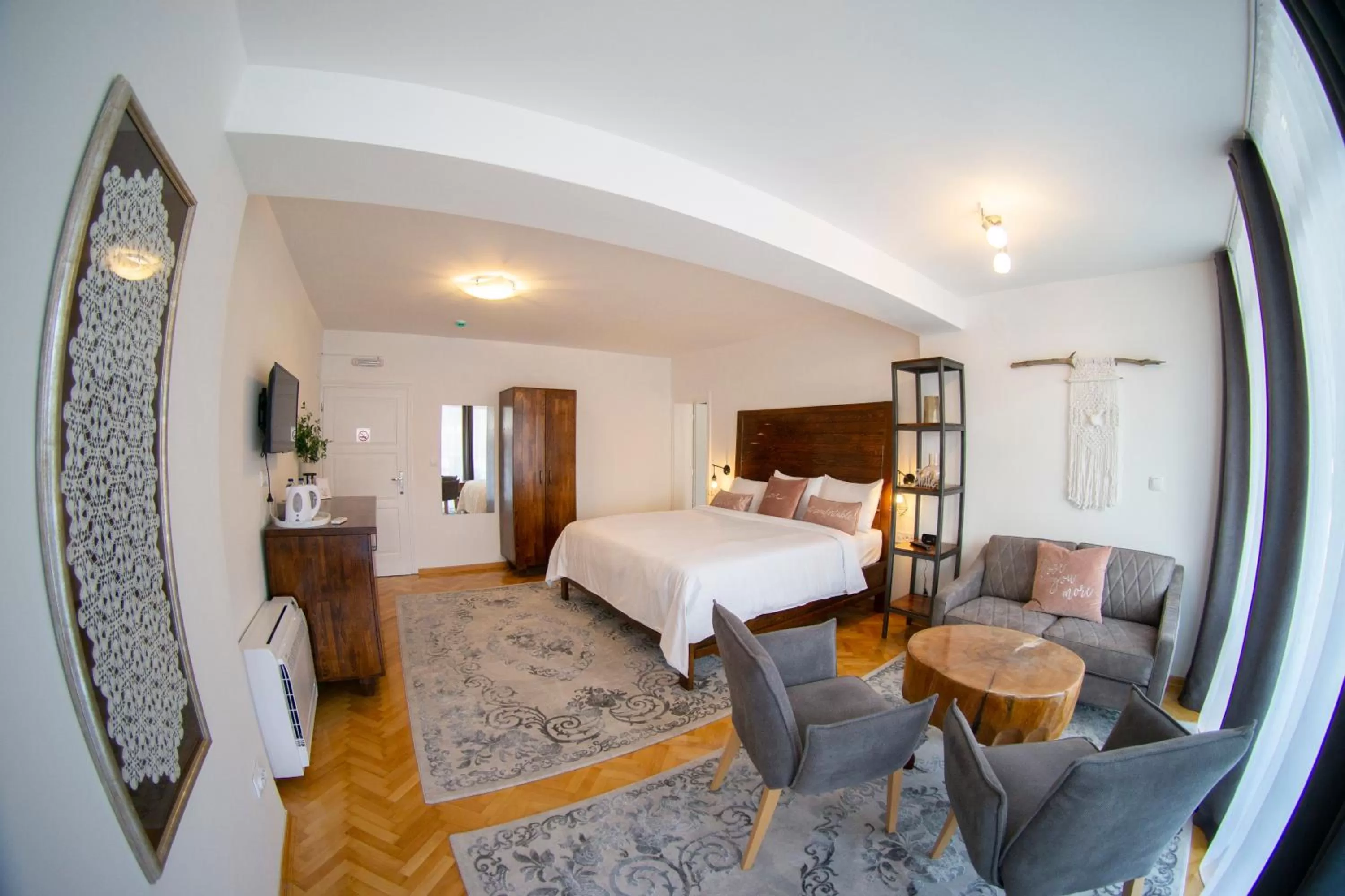 TV and multimedia, Bed in Herceg Vila