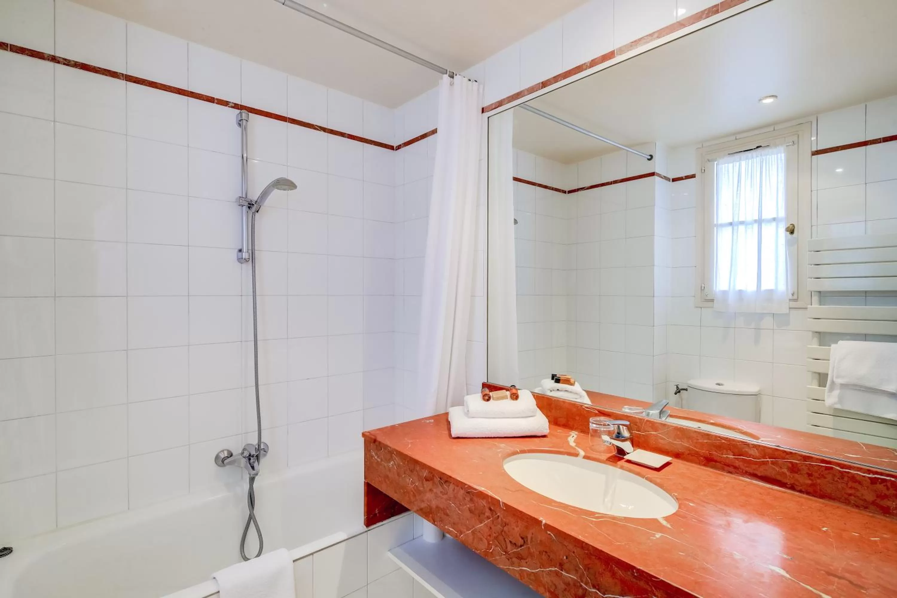 Bathroom in Villa Escudier Appart-hôtel