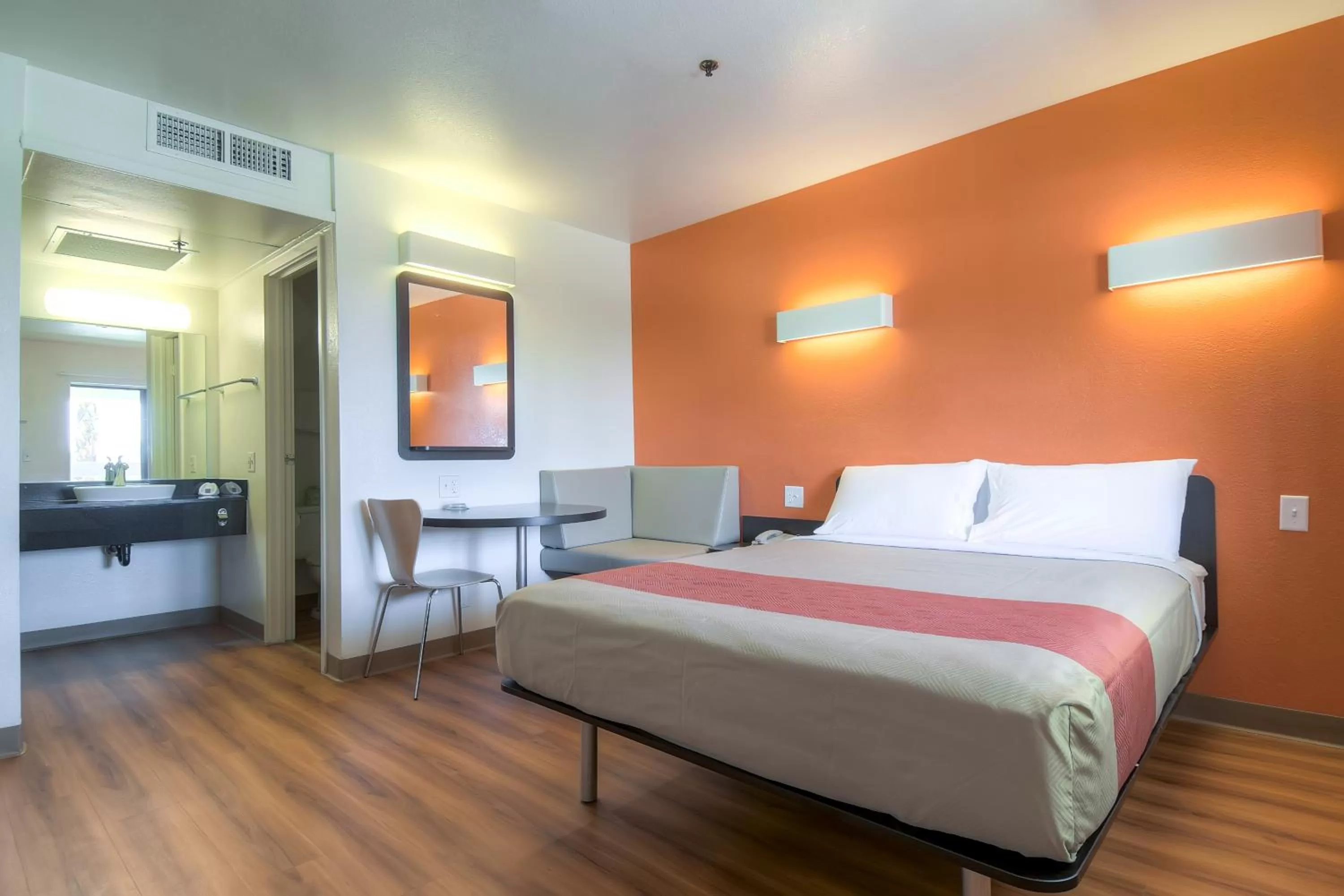 Bed in Motel 6-Palm Springs, CA - Downtown