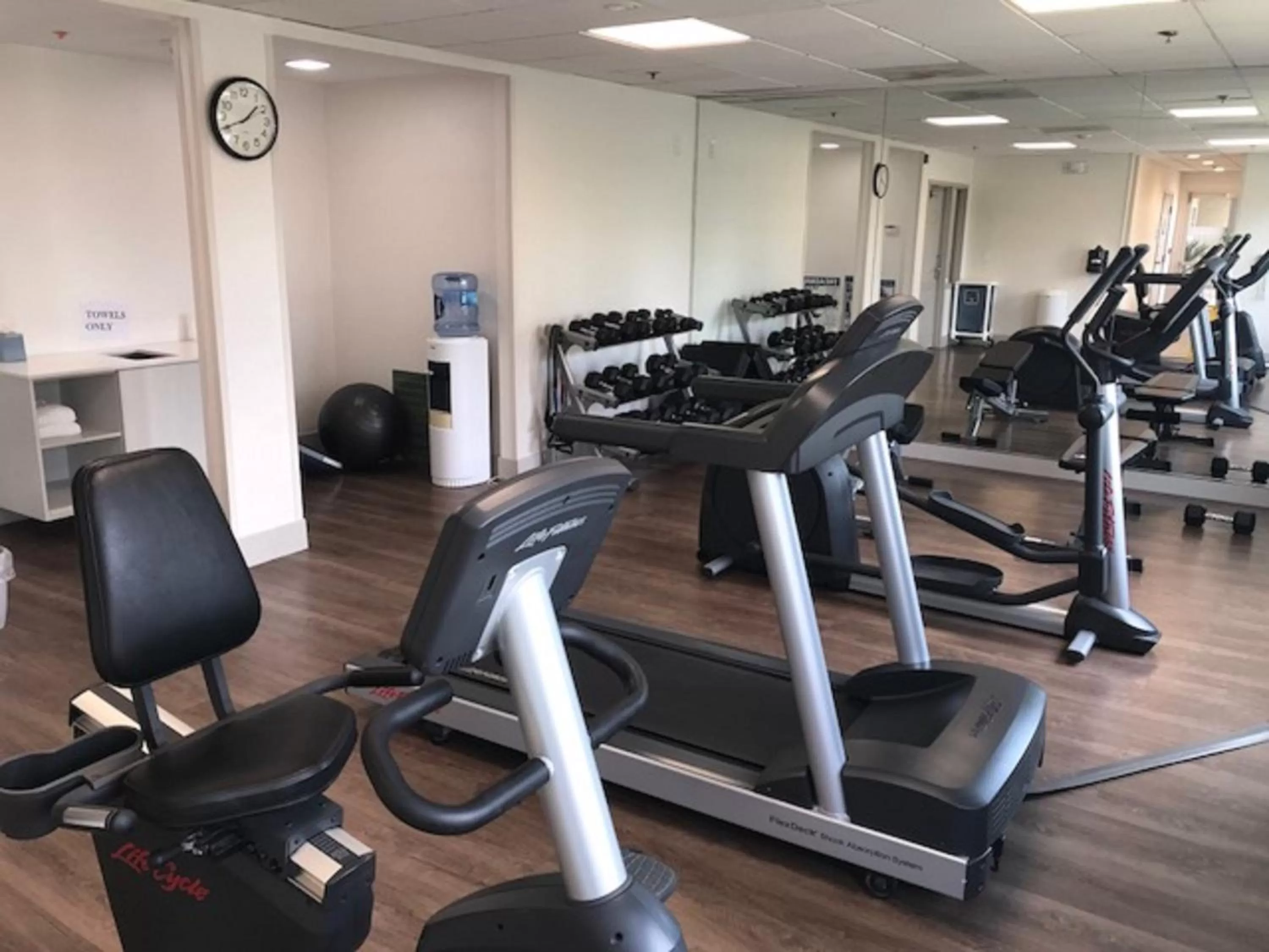 Fitness centre/facilities in Holiday Inn Express & Suites Tracy by IHG