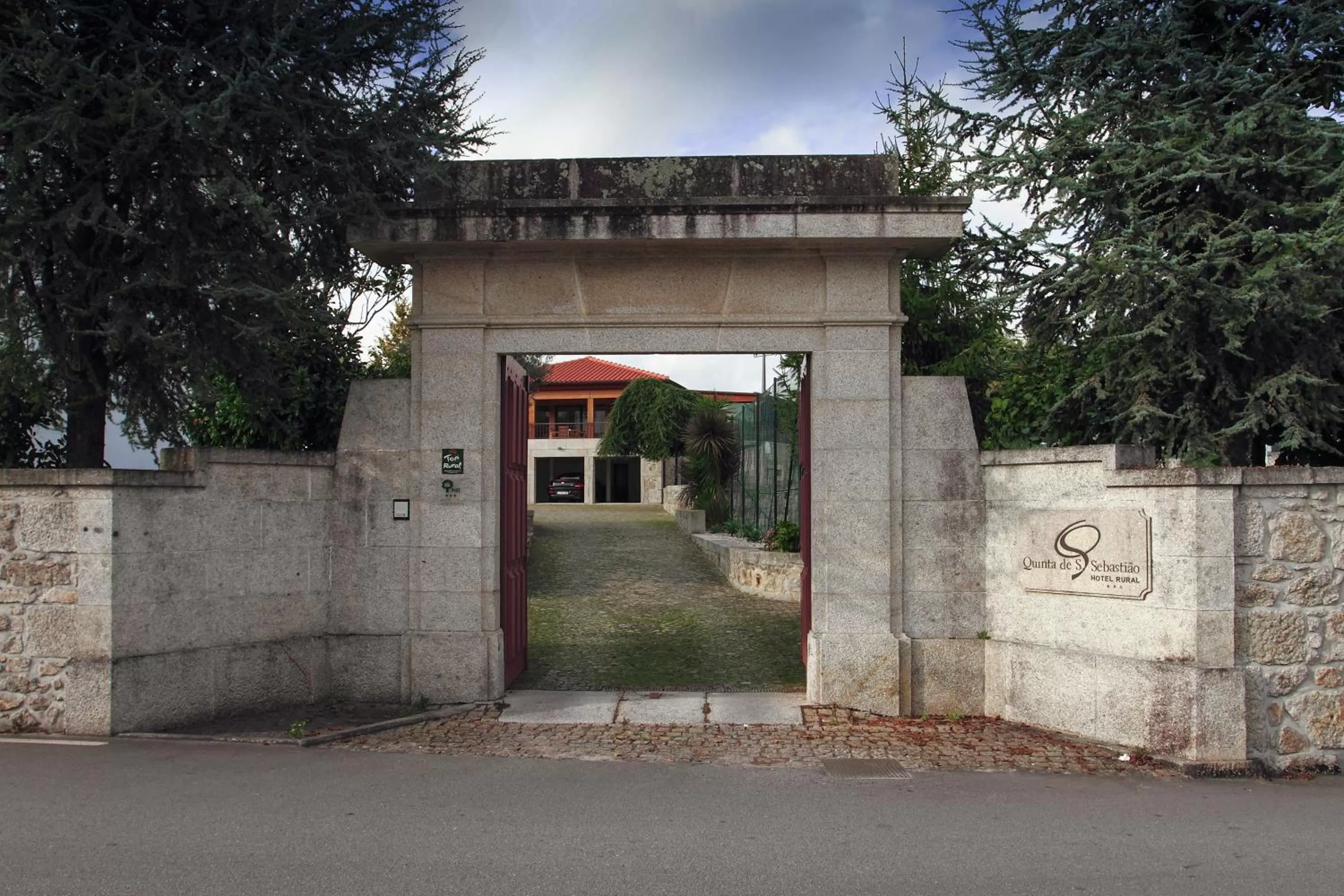 Facade/entrance in Hotel Rural Quinta de Sao Sebastiao