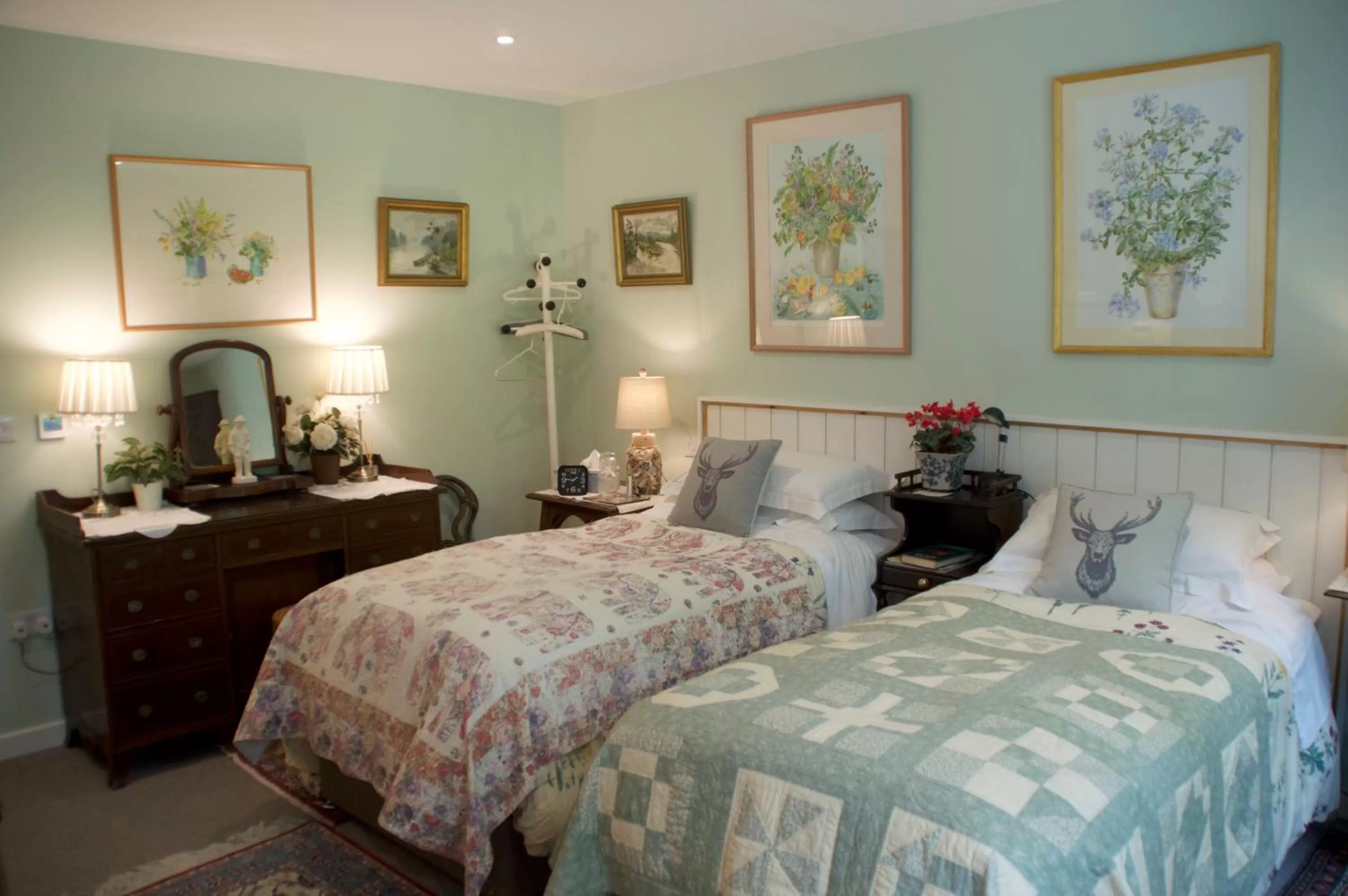 Bedroom, Bed in The Old Deer House