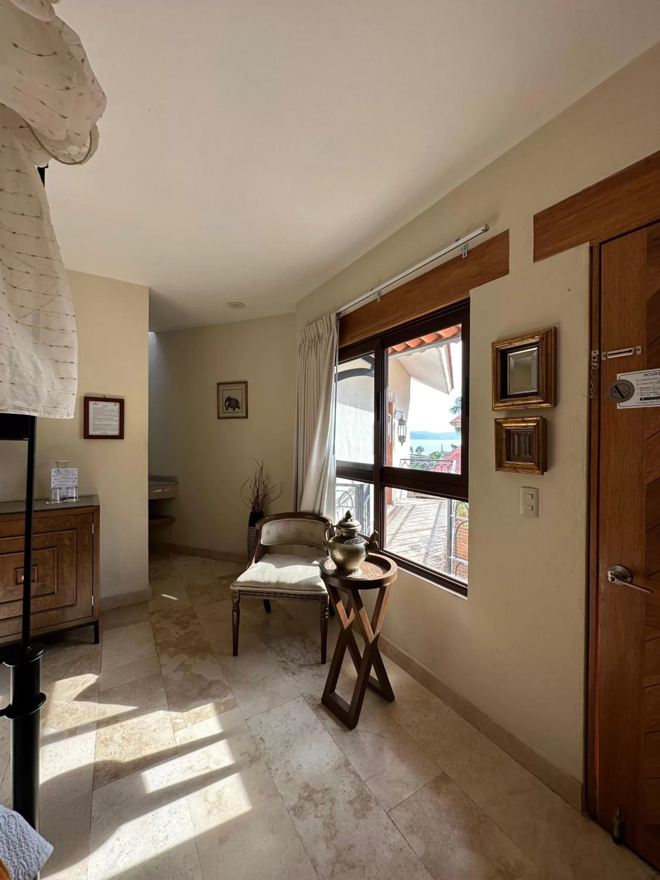 Hotel Lindo Ajijic Bed & Breakfast