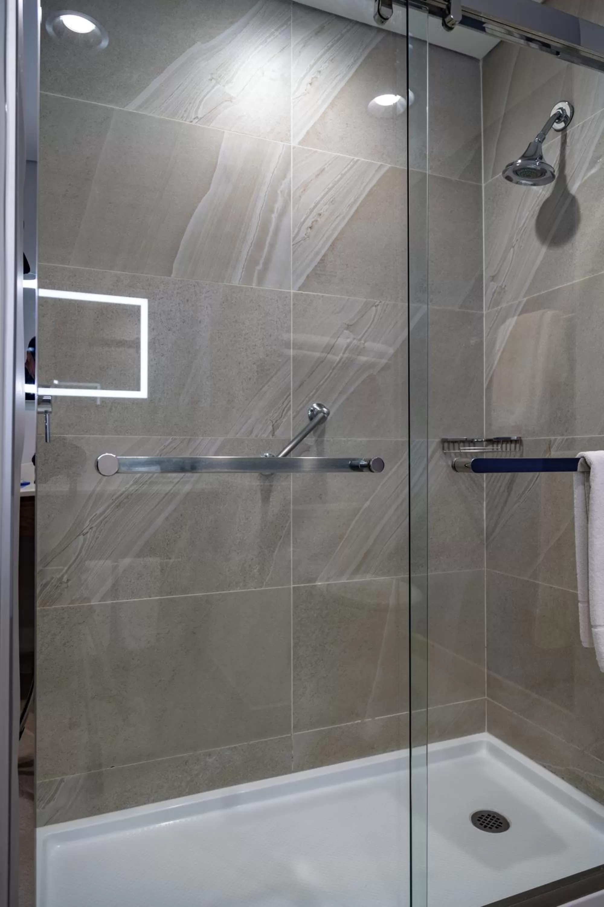 Holiday Inn Express & Suites - Ensenada Centro by IHG