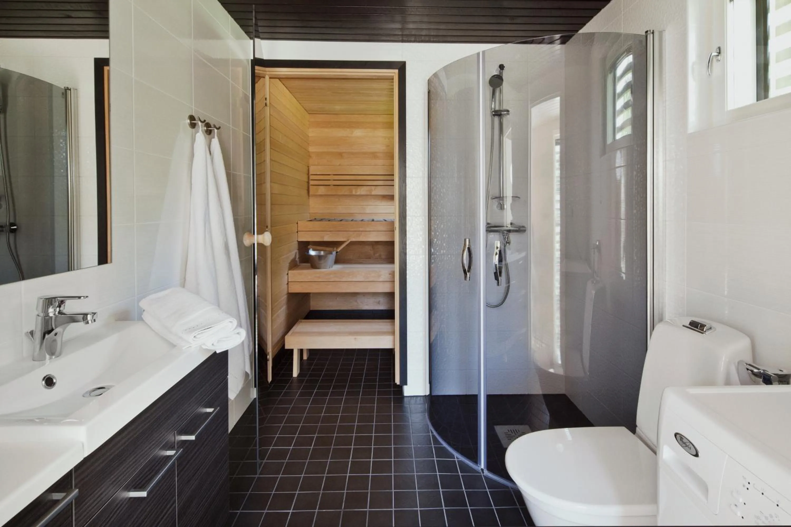 Shower in Holiday Club Saimaa Apartments