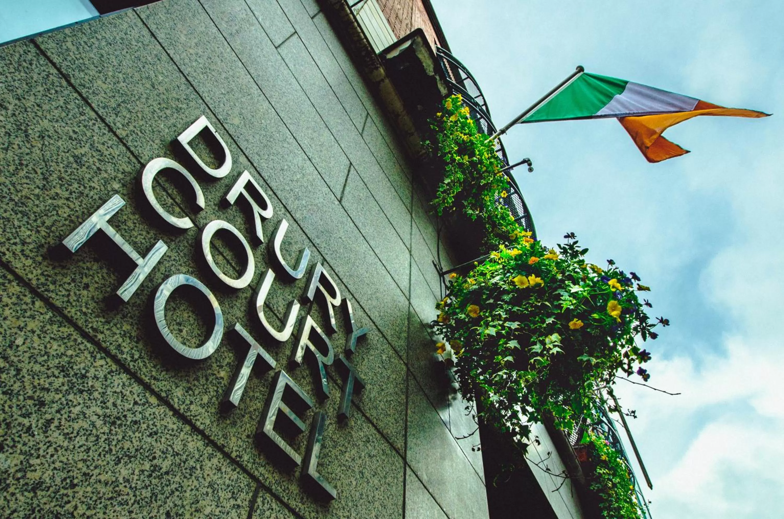 Facade/entrance in Drury Court Hotel