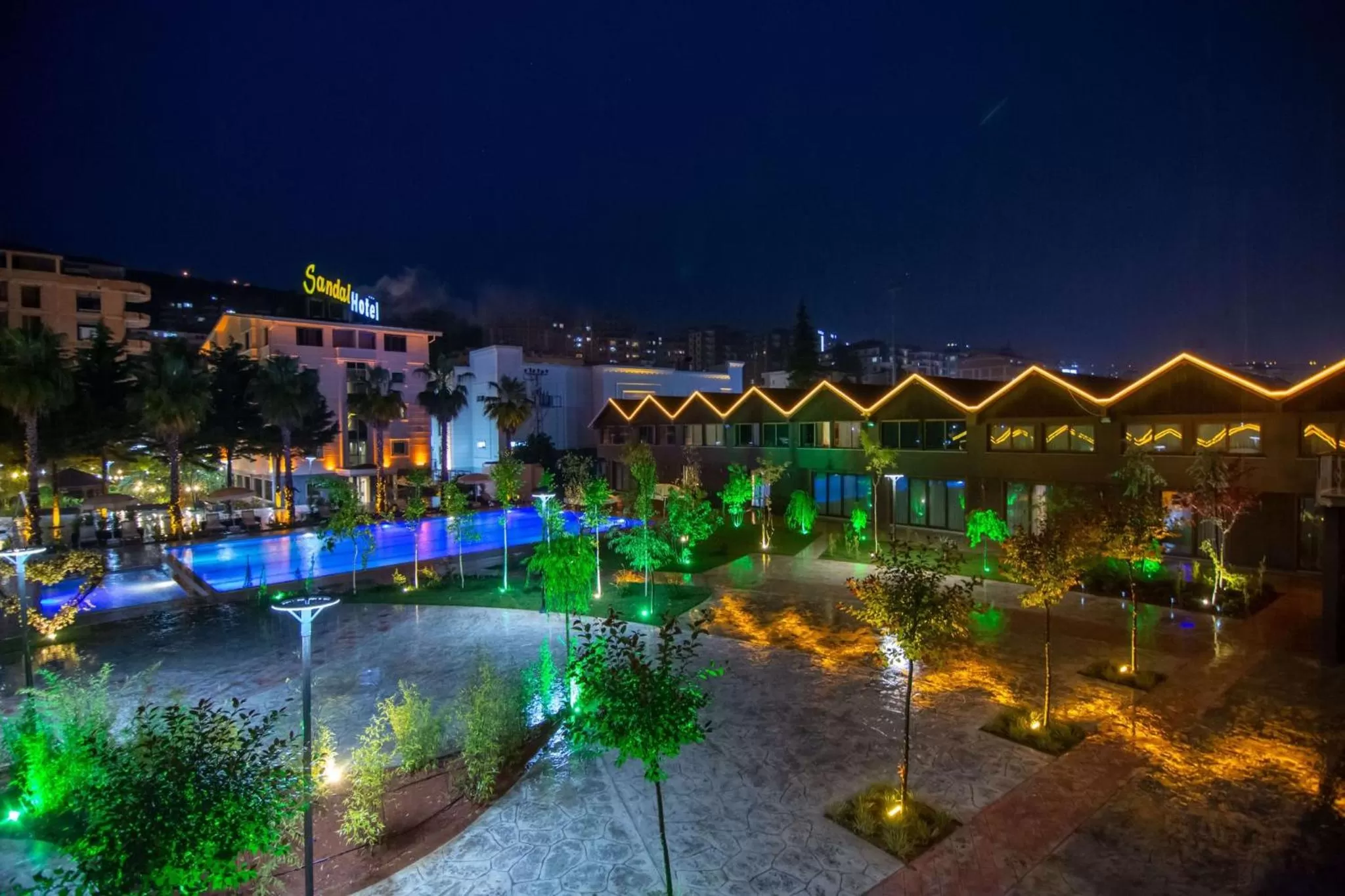 Pool View in Sandal Otel