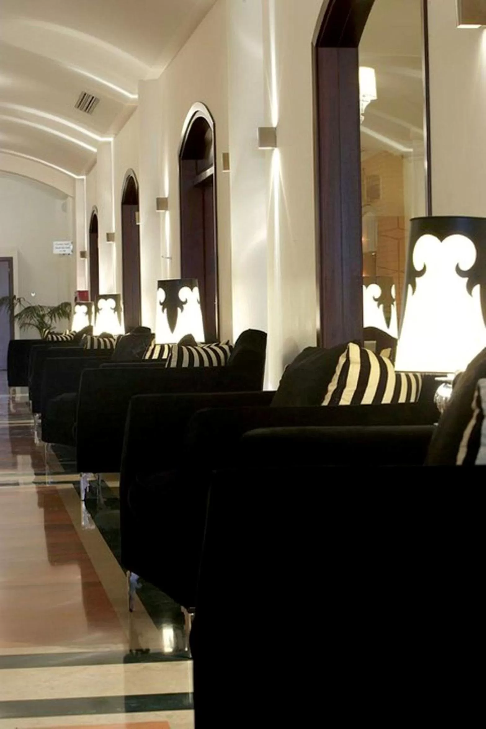 Lounge or bar in Porto Palace Hotel Thessaloniki