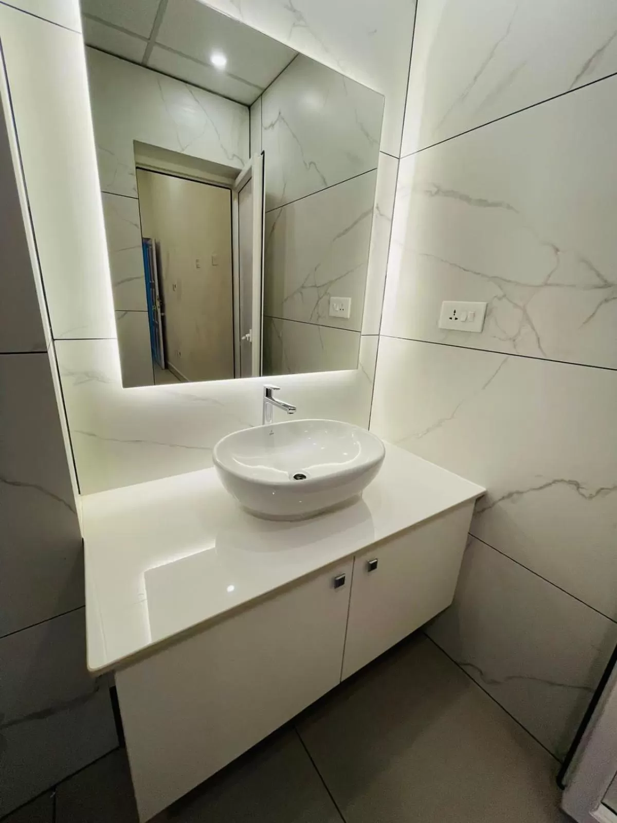 Bathroom in Garden Bay Resort