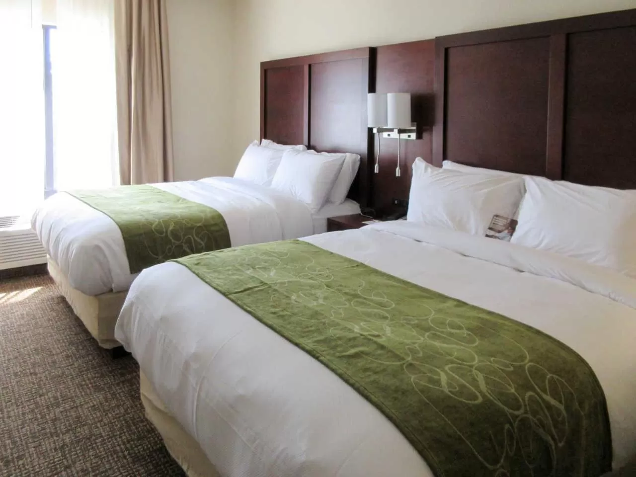 Bedroom, Bed in Comfort Suites Piedmont - Greenville South
